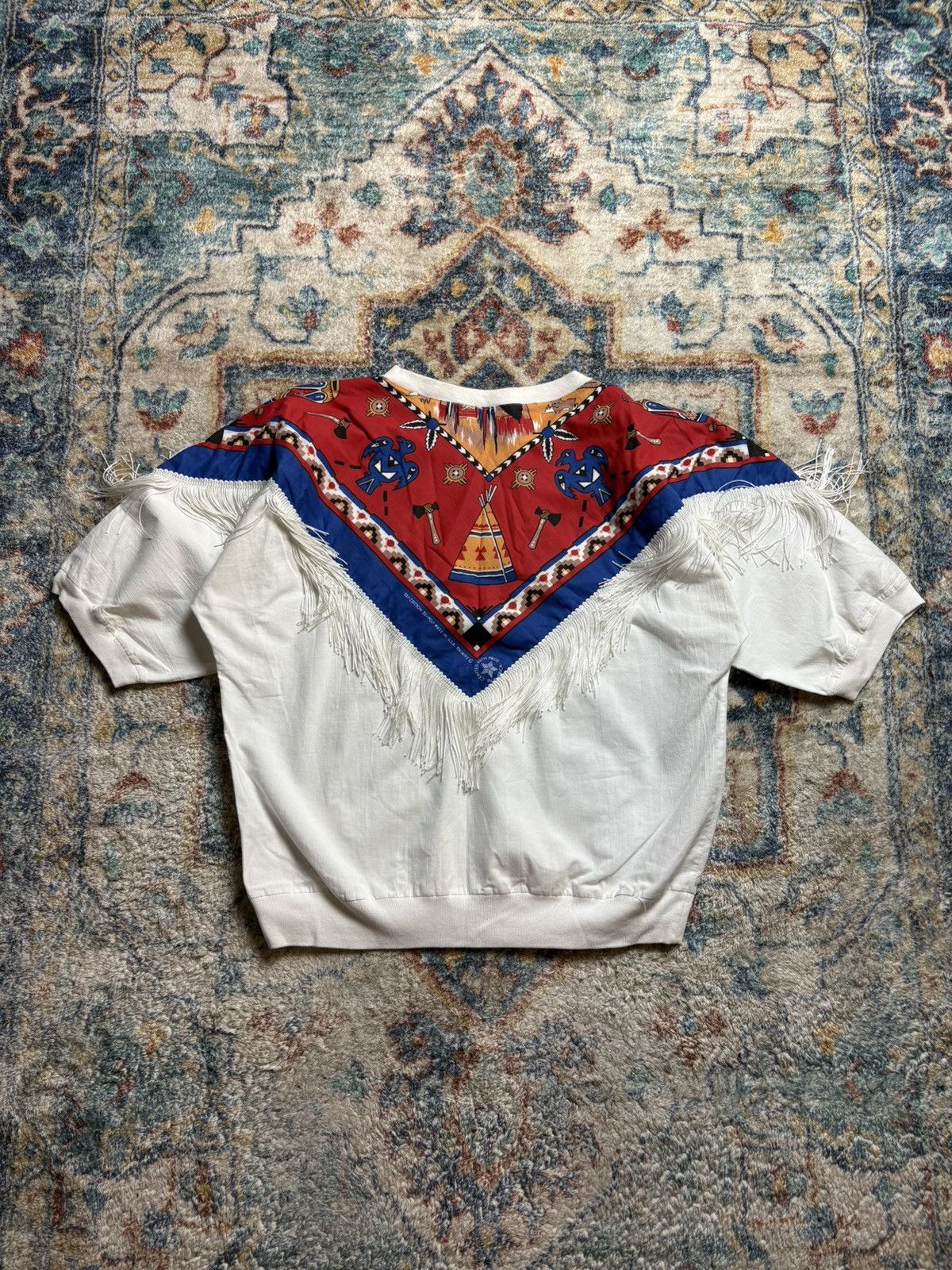 Vintage Vintage Aboriginal Tassel Short Sleeve Light Sweatshirt Size US M / EU 48-50 / 2 - 2 Thumbnail