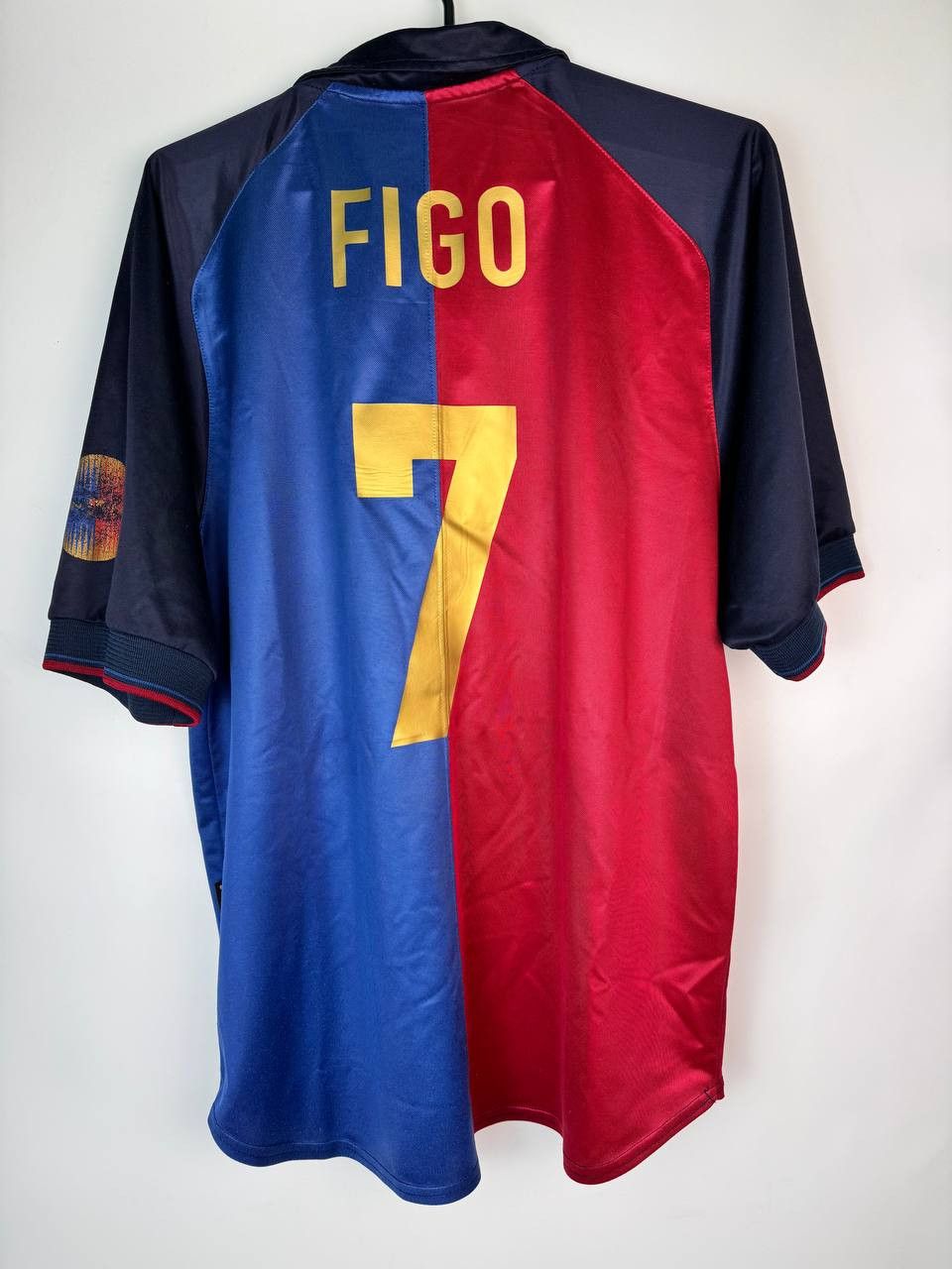 Nike FC Barcelona Figo 1999 2000 Nike Home Shirt Jersey Champions Size US M / EU 48-50 / 2 - 2 Thumbnail