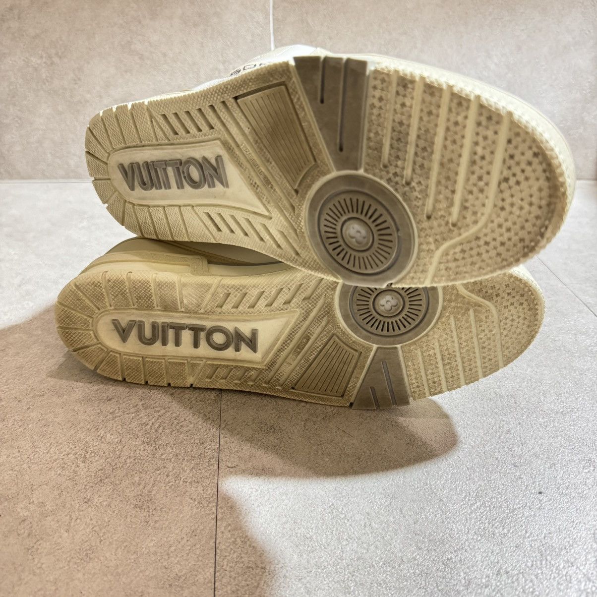 Louis Vuitton Louis Vuitton SS20 Mens 508 High Top Virgil Sneakers Size US 6 / EU 39 - 12 Thumbnail