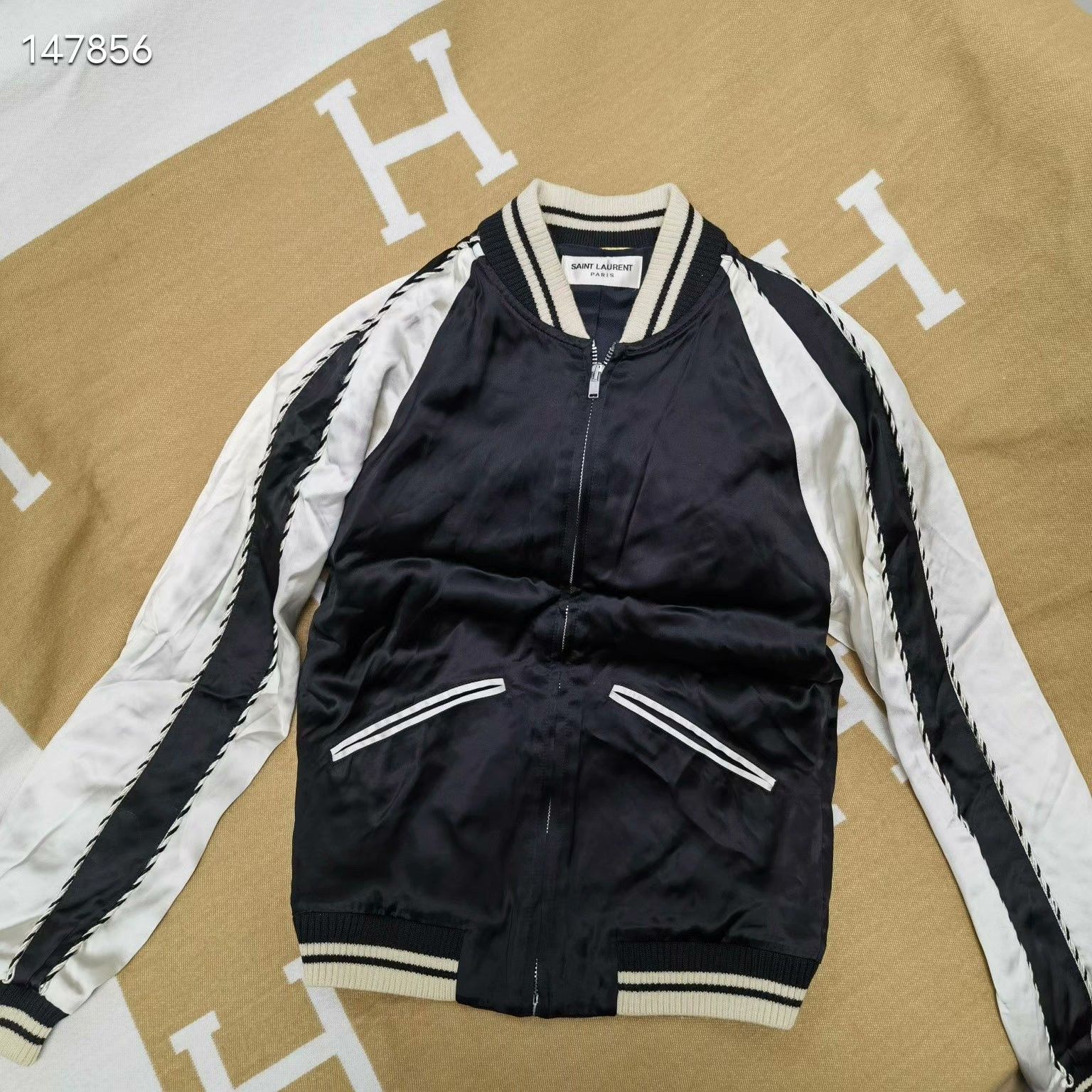 Saint Laurent Paris Saint Laurent Paris Bomber Jacket Red Sequin Lip Size US M / EU 48-50 / 2 - 1 Thumbnail