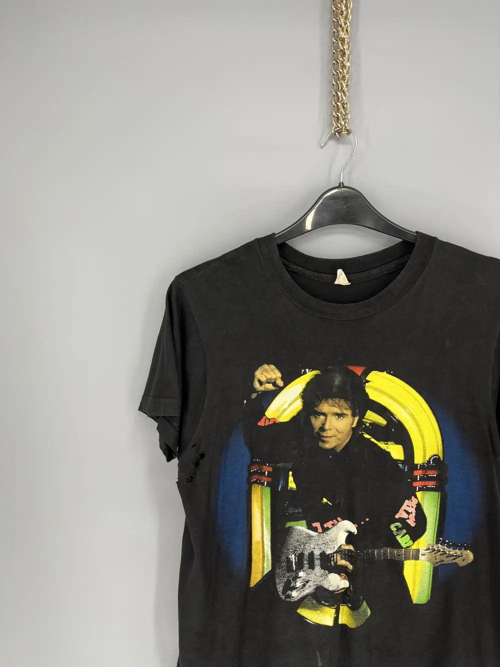 Band Tees Vintage 1994 CLIFF RICHARD Band Tour Rock T-shirt Streetwear Size US M / EU 48-50 / 2 - 4 Thumbnail