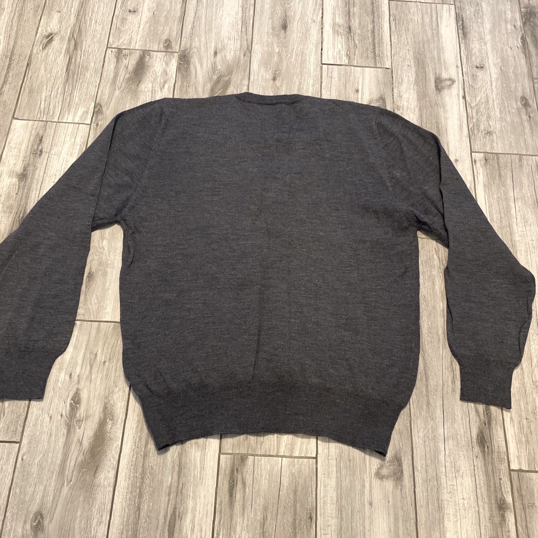 Lord & Taylor VINTAGE Lord & Taylor Knit Sweater Mens Large Italy 100% Merino Wool Grey Preppy 90s Retro Pullover Long Sleeve V-Neck Regular Mens Size US L / EU 52-54 / 3 - 6 Thumbnail