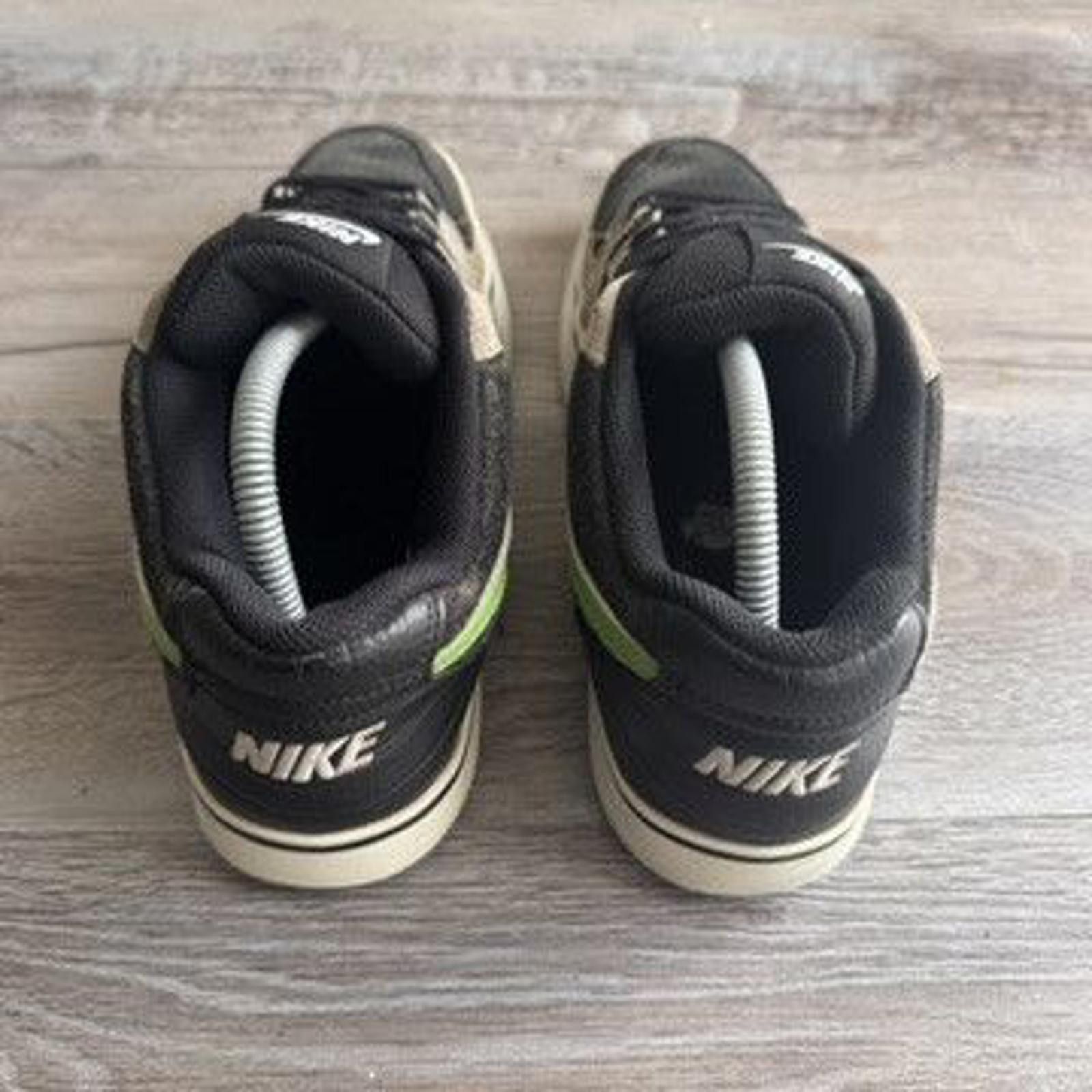 Nike NIKE • VNTG Ruckus "Neon Green" (9.5M) Size US 9.5 / EU 42-43 - 8 Thumbnail