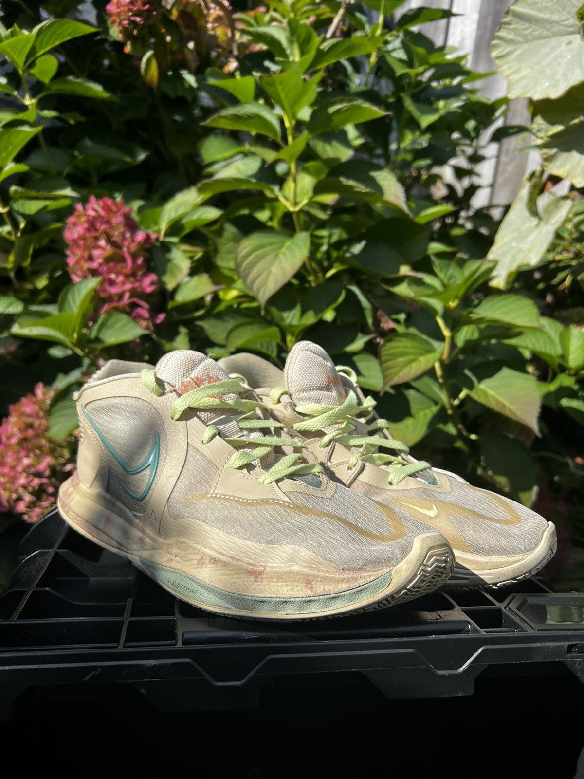 Nike Nike Kyrie Low 5 N7 Size 16 (DQ7603-200) Size US 9.5 / EU 42-43 - 2 Thumbnail