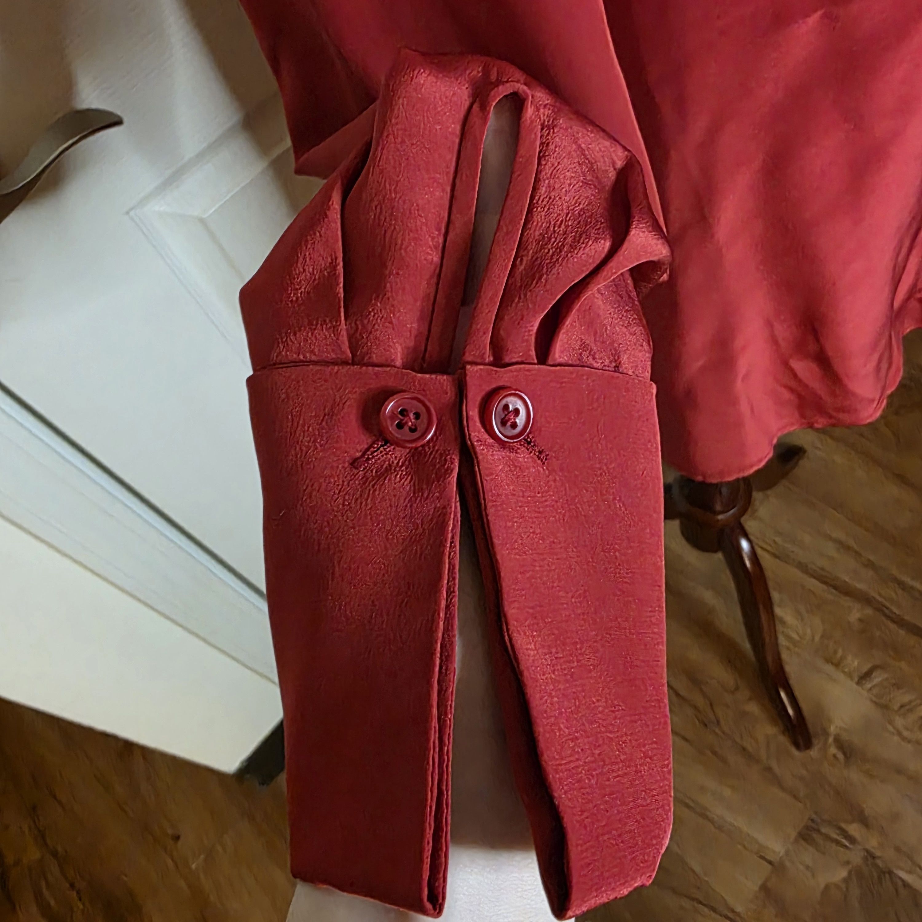 Diane von Furstenberg Diane Von Furstenberg Red Silk Blouse Size XS / US 0-2 / IT 36-38 - 4 Thumbnail