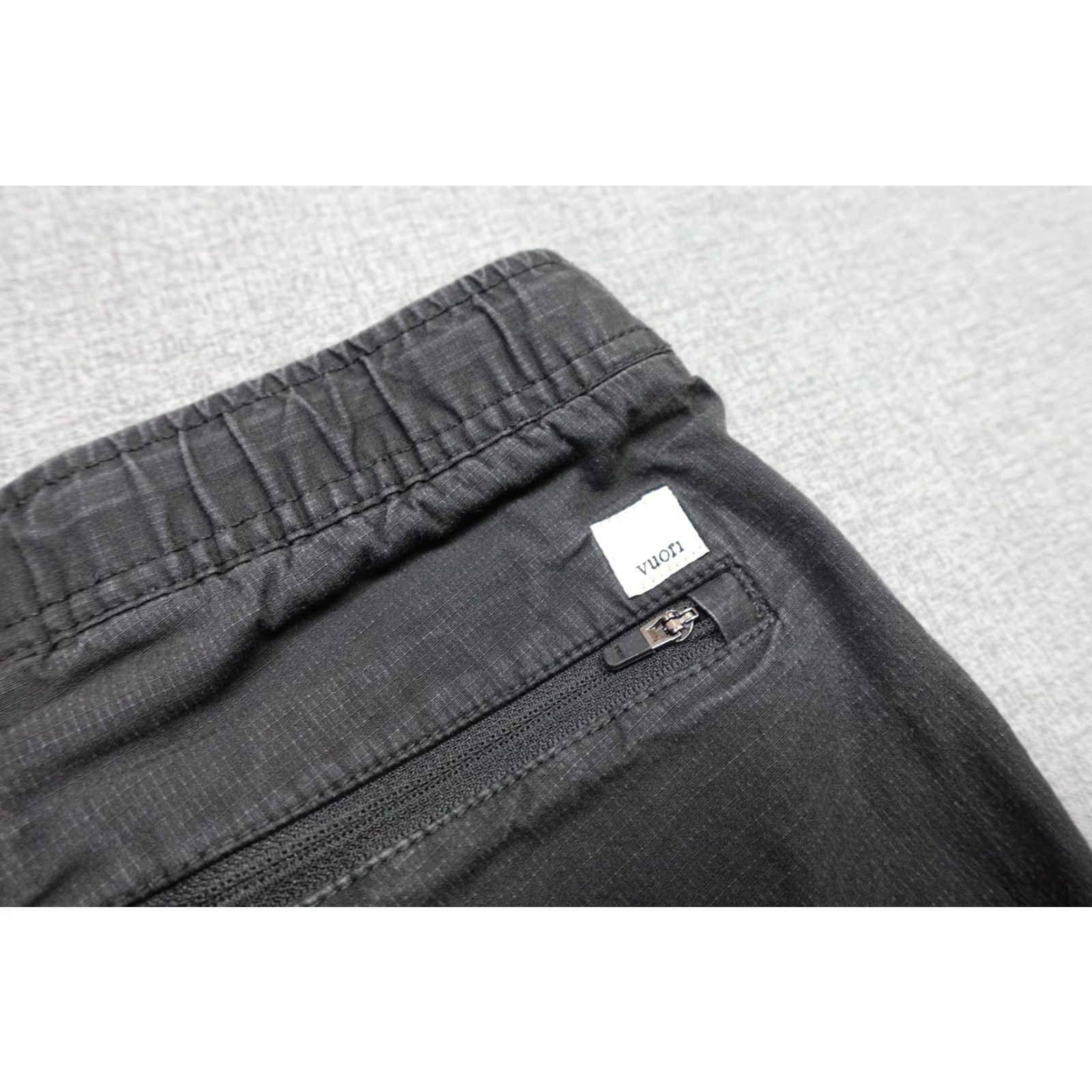 Vuori Vuori Mens Small Black Ripstop Pants Track Pants Elastic Waist Pockets Zip Pocket Jogger Size US 29 - 2 Thumbnail