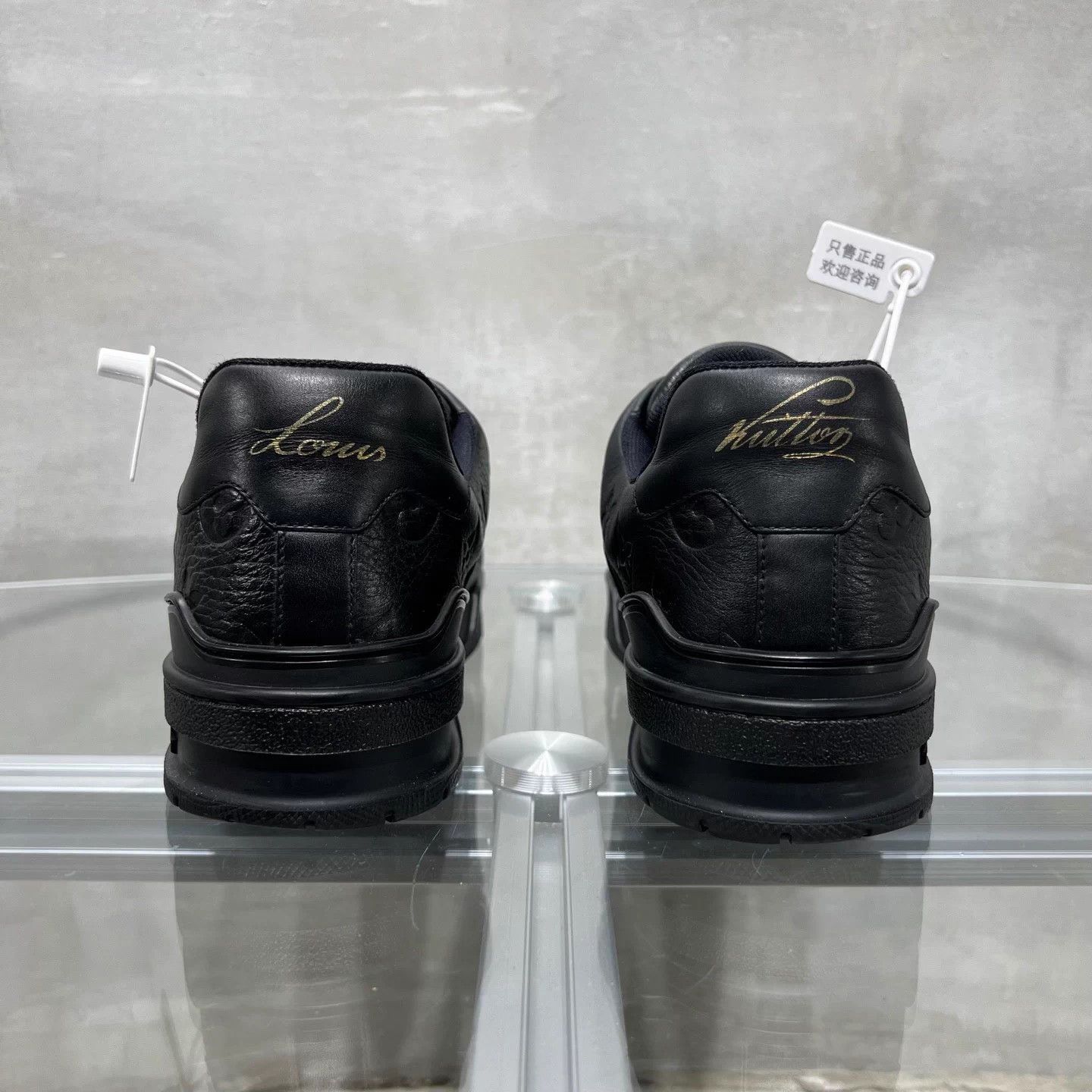 Louis Vuitton LV Trainer Black Embossed UK7.5 41.5 Size US 8.5 / EU 41-42 - 6 Thumbnail