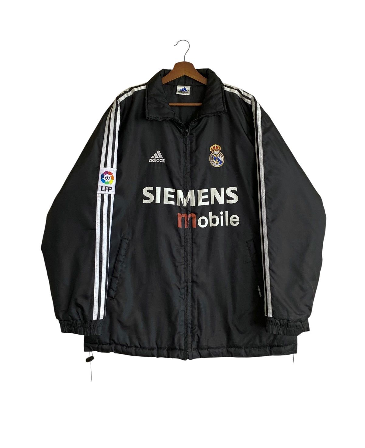 Adidas Very Rare Vintage Adidas Real Madrid Beckham Puffer 2003s Size US M / EU 48-50 / 2 - 1 Thumbnail