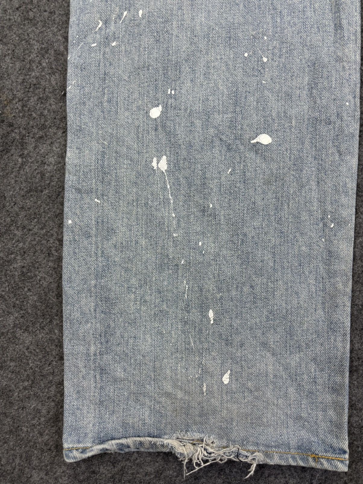 Takeo Kikuchi Takeo Kikuchi Painter Distressed Light Wash Denim F992 Size US 37 - 10 Thumbnail
