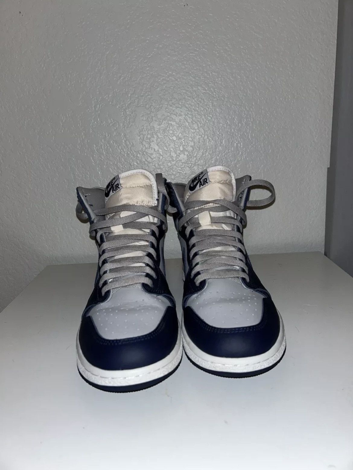 Jordan Brand × Nike Jordan 1 Retro ‘85 High “Georgetown” Size US 9 / EU 42 - 2 Thumbnail
