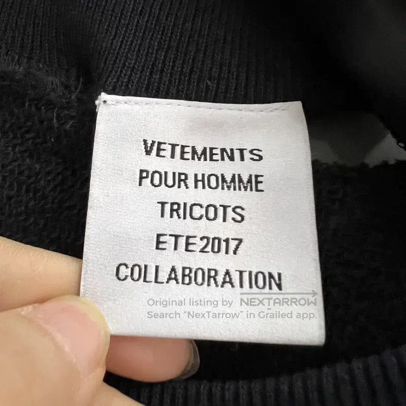 Vetements VETEMENTS Asymmetric Hoodie with Black Logo Embroidery Size US XS / EU 42 / 0 - 4 Thumbnail