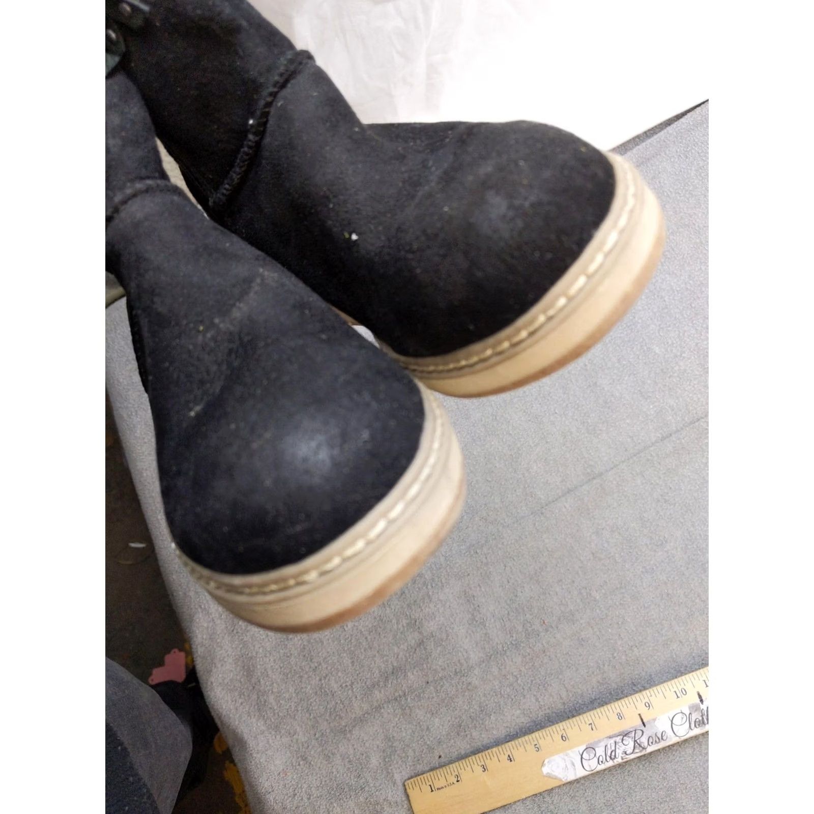 Vintage White Mountain Womens Boots Ankle 6 Black Faux Fur Zipper Buckle Shearling Style Winter Casual/M 6 Womens Boots Black Size US 6 / IT 36 - 4 Thumbnail