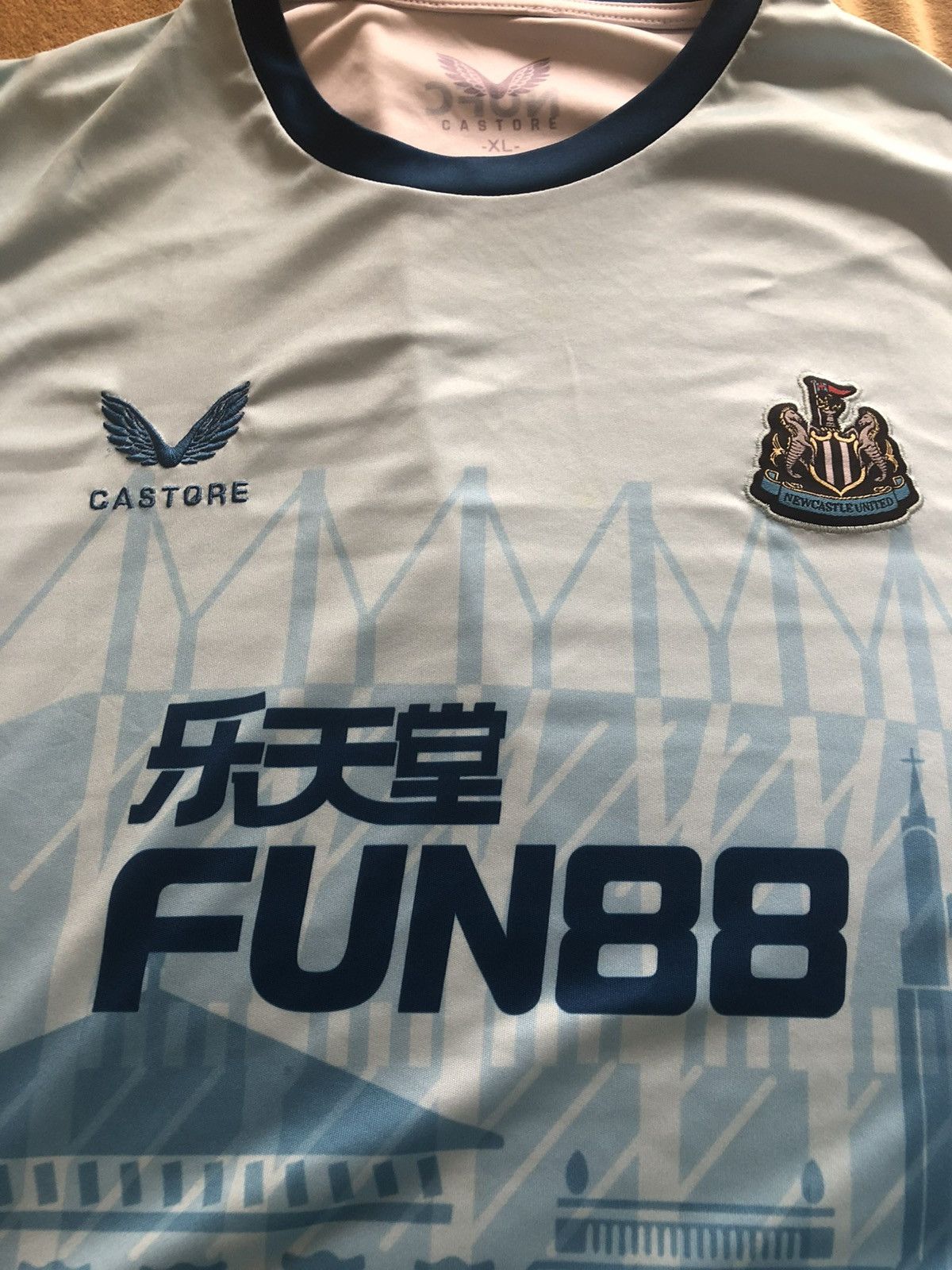 Vintage NEWCASTLE UNITED FOOTBALL VINTAGE SOCCER JERSEY Size US S / EU 44-46 / 1 - 4 Thumbnail