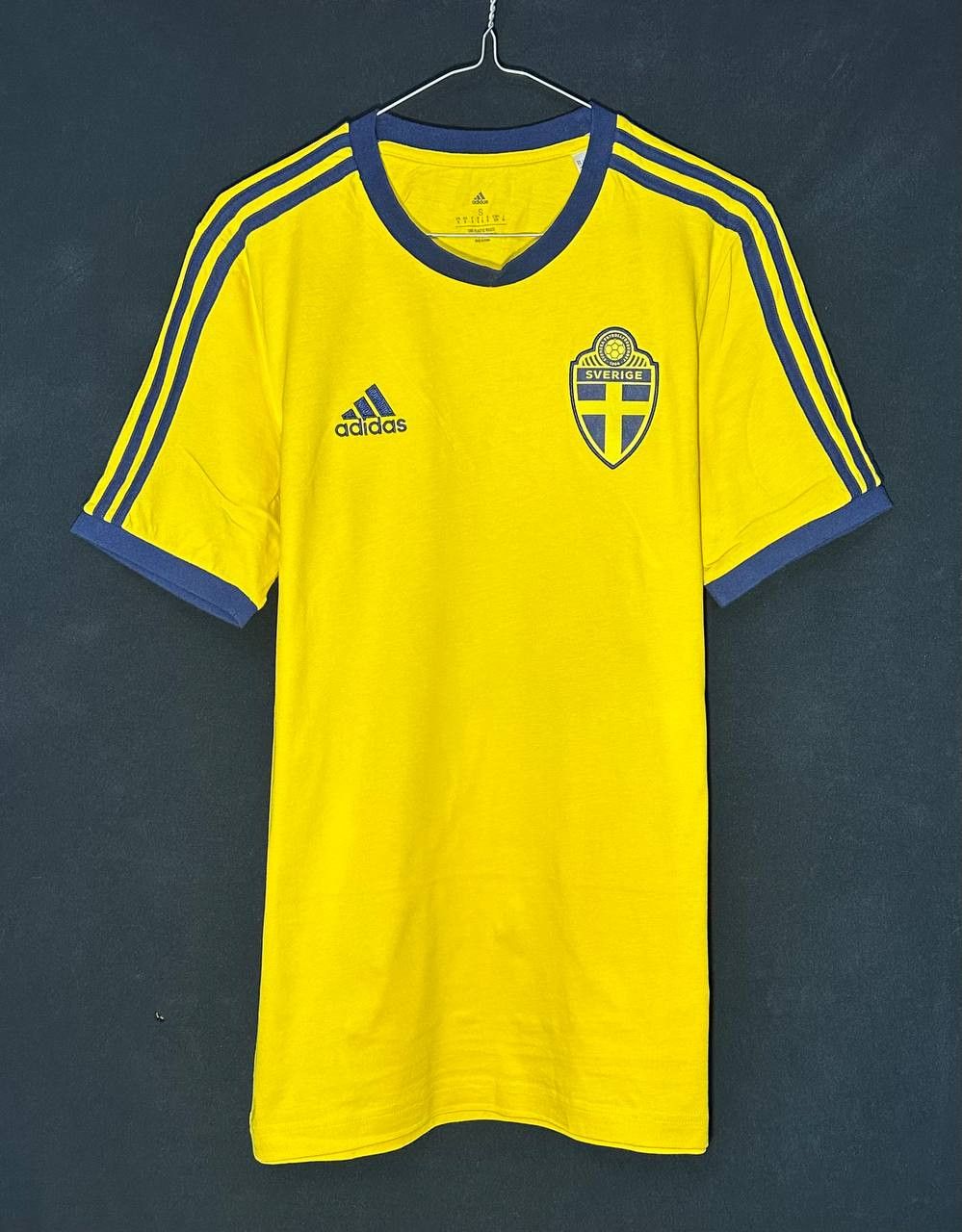 Adidas Adidas Sverige Sweden 2022/2023 Football t-shirt cotton Size US S / EU 44-46 / 1 - 1 Thumbnail