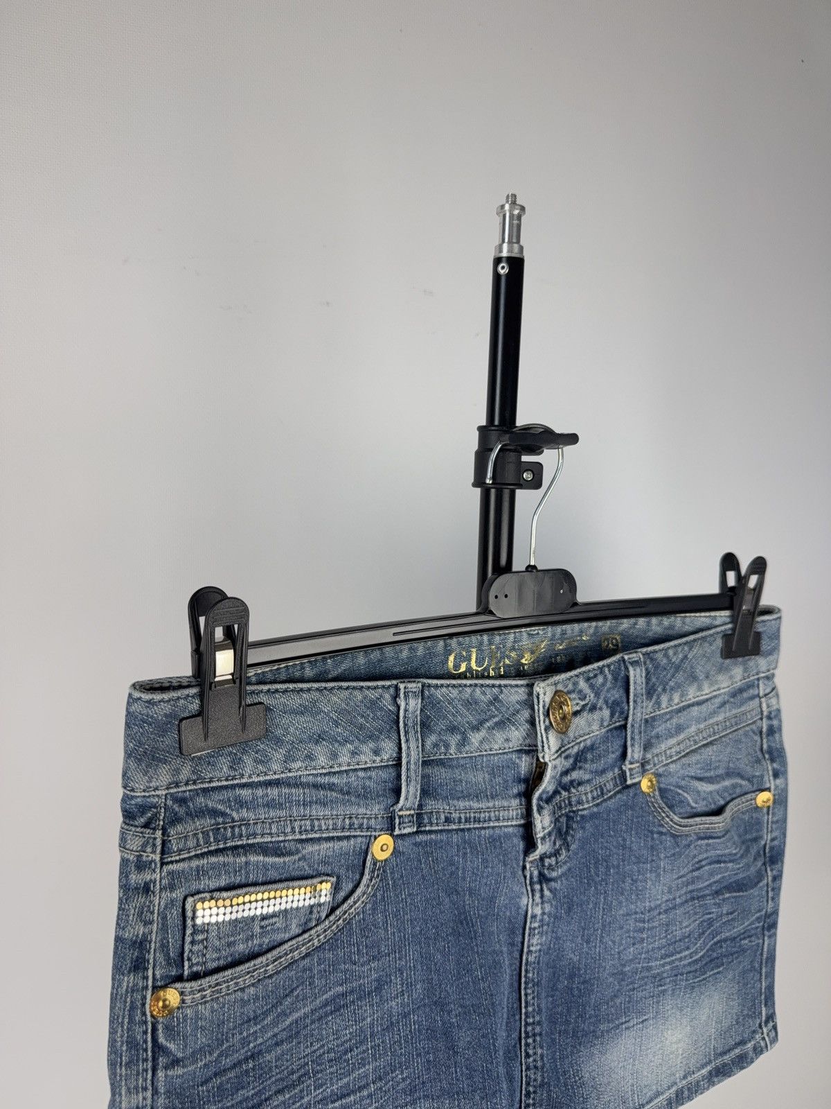 Guess × Japanese Brand Vintage 90s Y2K Guess Jeans Punk Rock Mini Skirt Size Size 29" - 2 Thumbnail