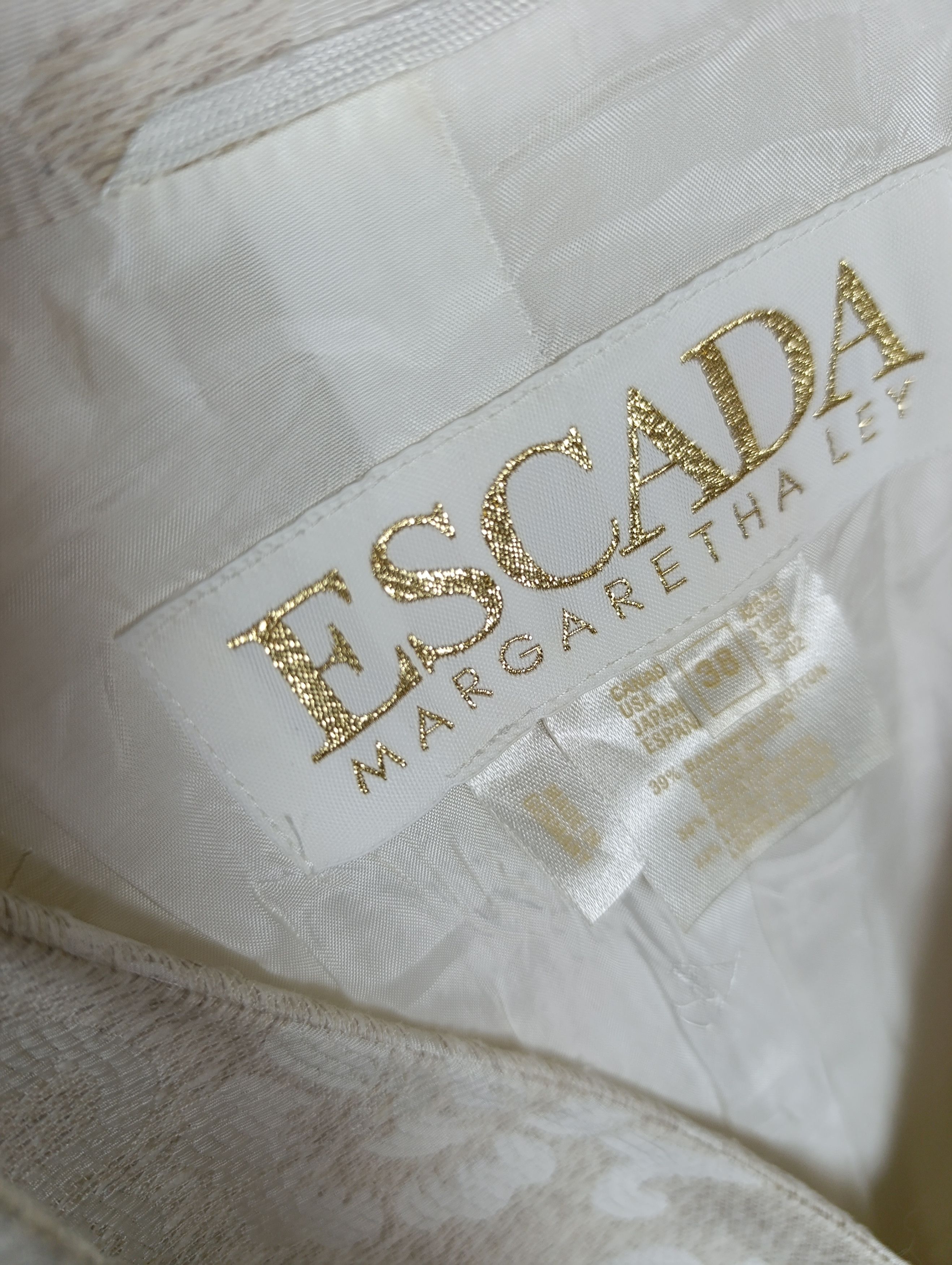 Escada ESCADA BY MARGARETHA LEY VINTAGE FLORAL JACKET Size XS / US 0-2 / IT 36-38 - 11 Thumbnail