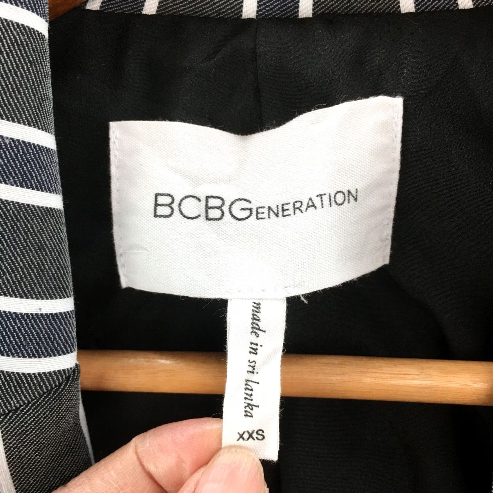BCBGeneration BCBGGeneration Blazer Jacket Womens XS Grey Long Sleeve Open Front Pinstriped Size XXS / US 00 / IT 34 - 6 Thumbnail