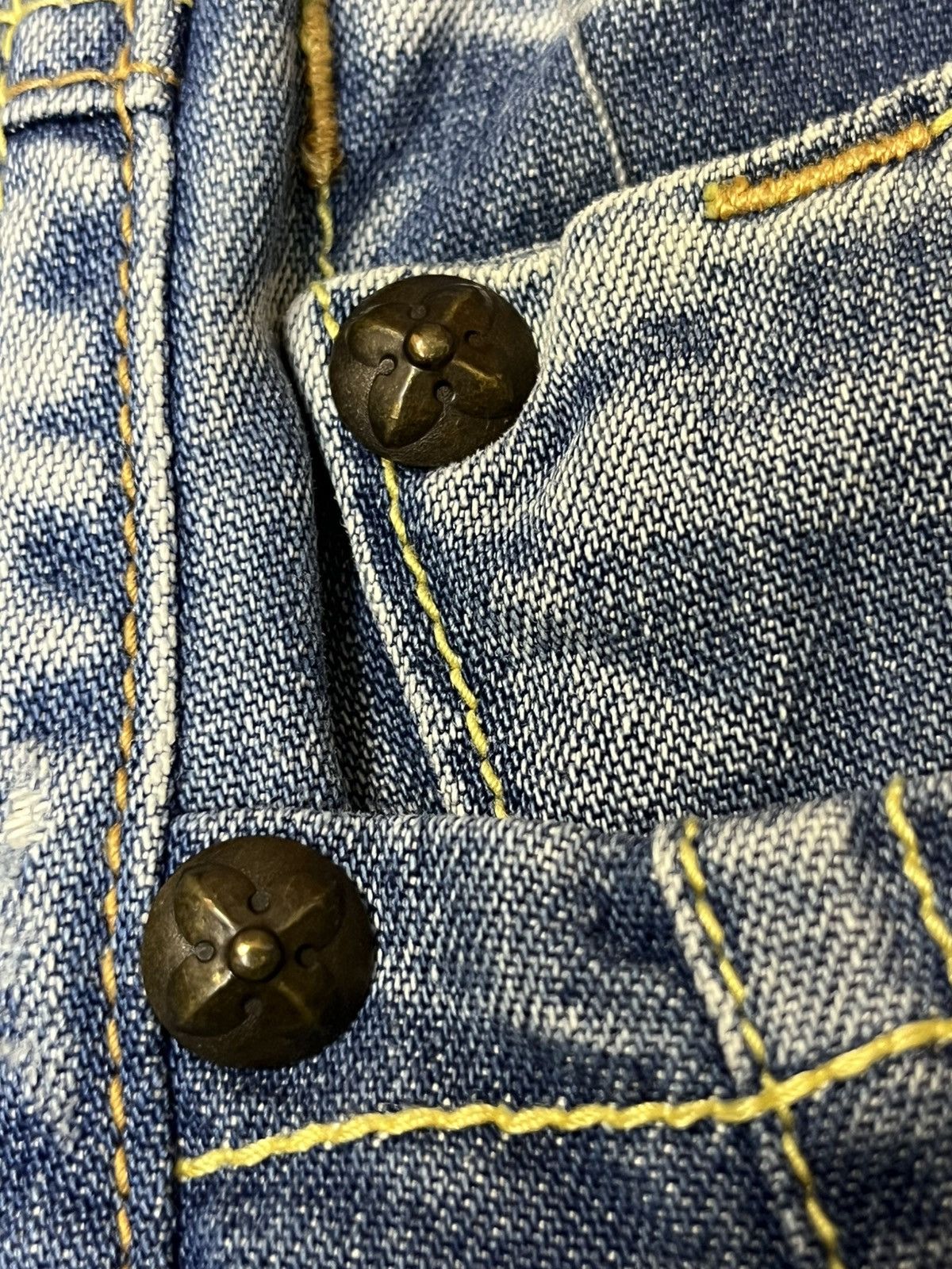 Japanese Brand Japanese y2k BIG TRAIN OSAKA JEANS skull patches dirty jeans Size US 33 - 12 Thumbnail