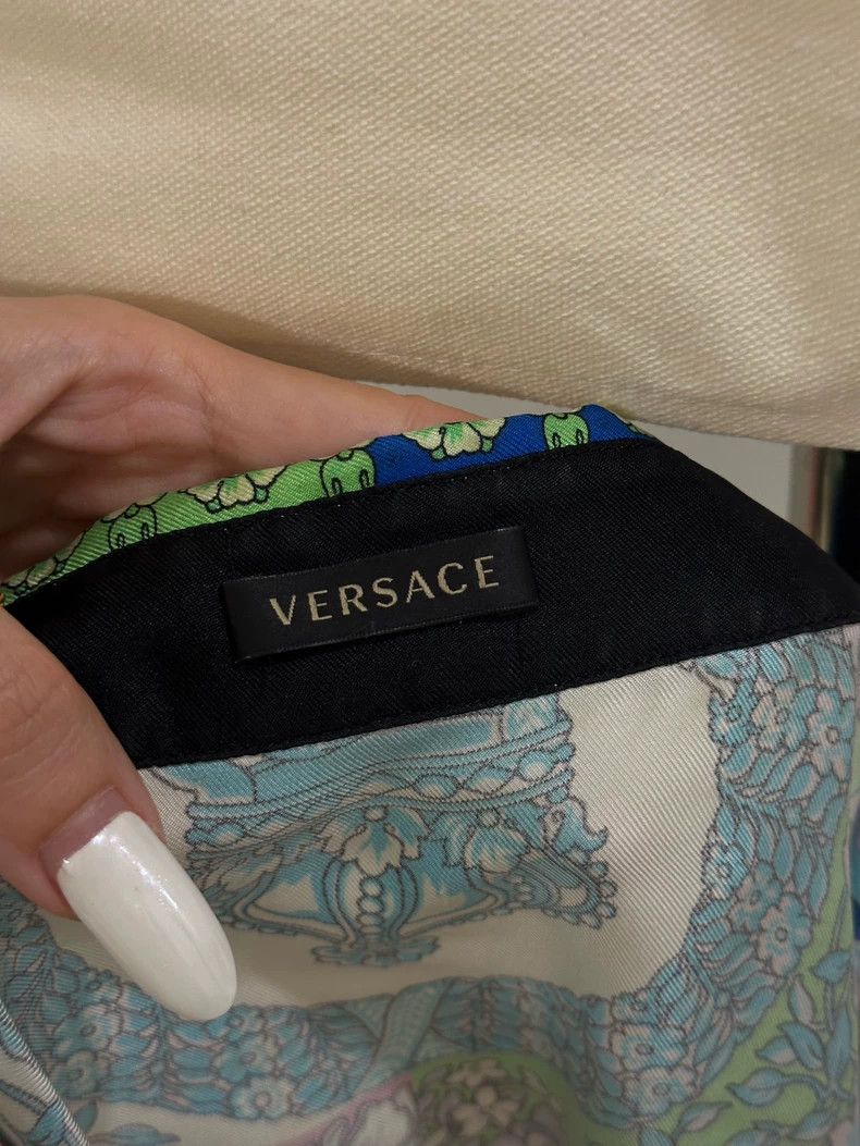 Versace Versace The heavy work is full of mulberry silk shirts Size US XXS / EU 40 - 6 Thumbnail