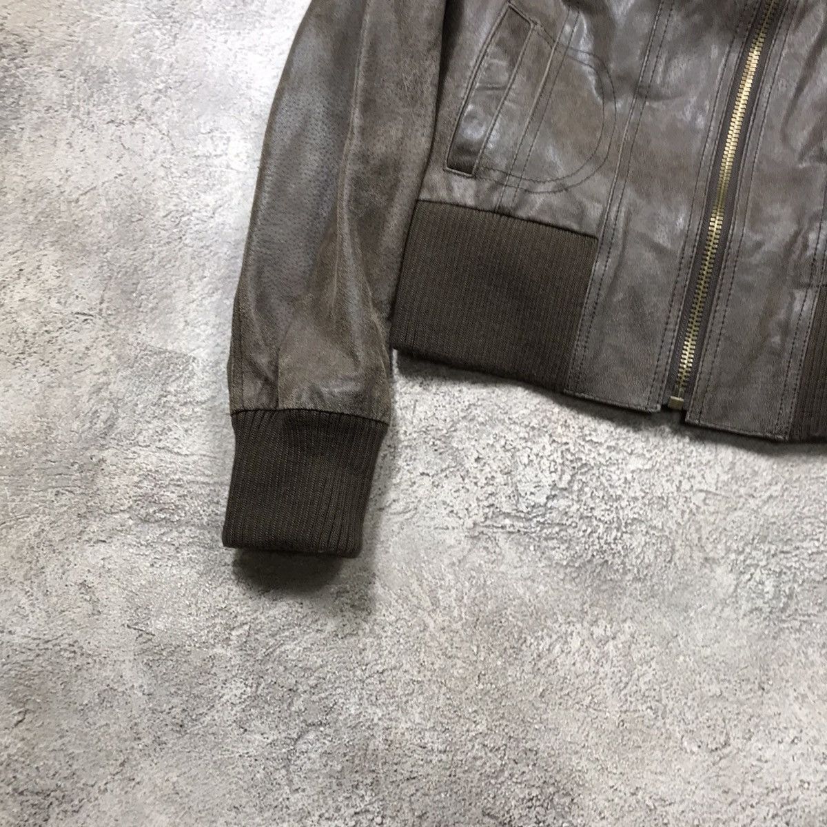 Vintage Vintage 90s Faded Leather Bomber Jacket Streetwear Baggy M Size M / US 6-8 / IT 42-44 - 4 Thumbnail