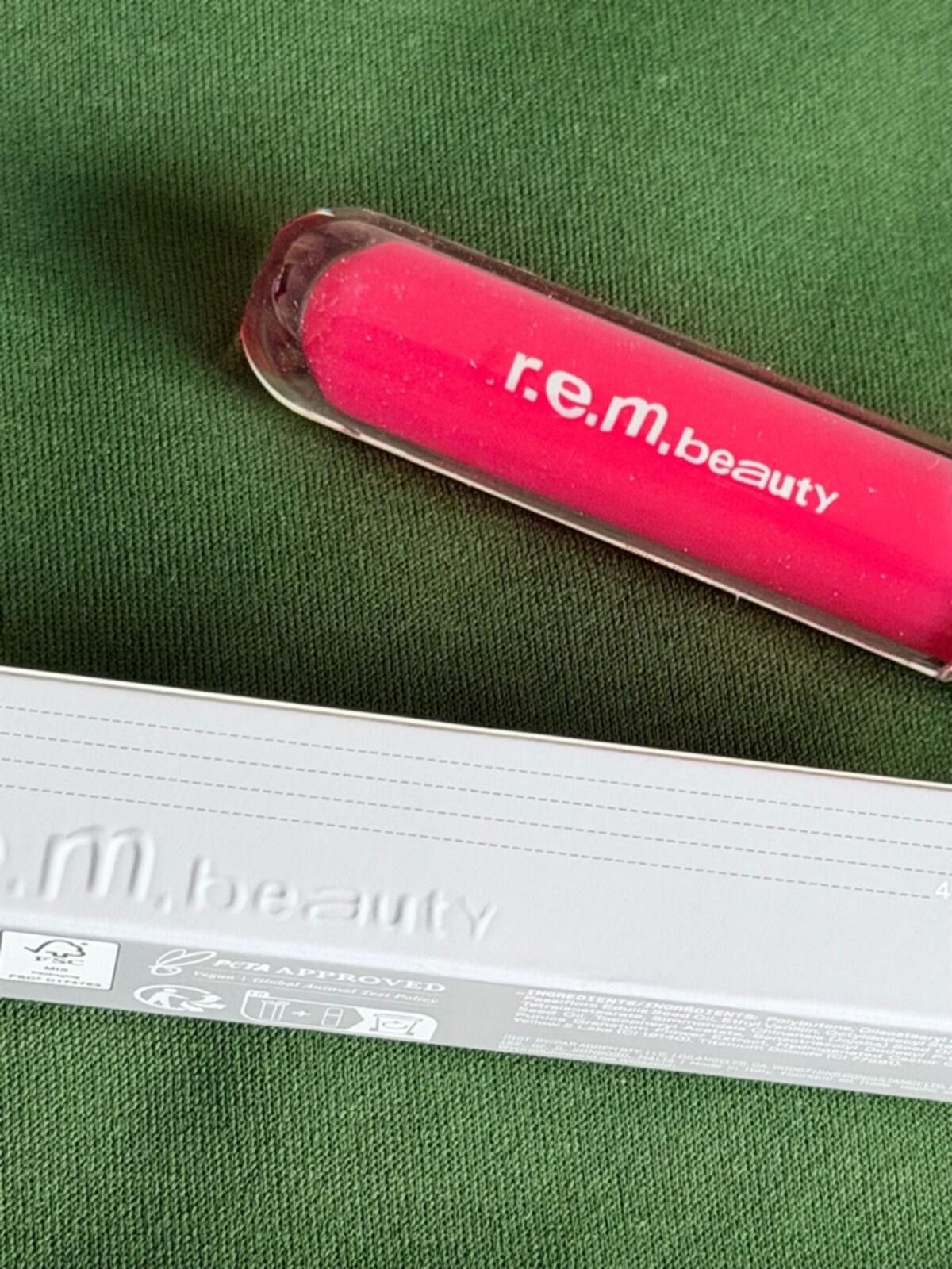 Other r.e.m. beauty / Essential Drip Glossy Balm / Shirley Size ONE SIZE - 11 Thumbnail