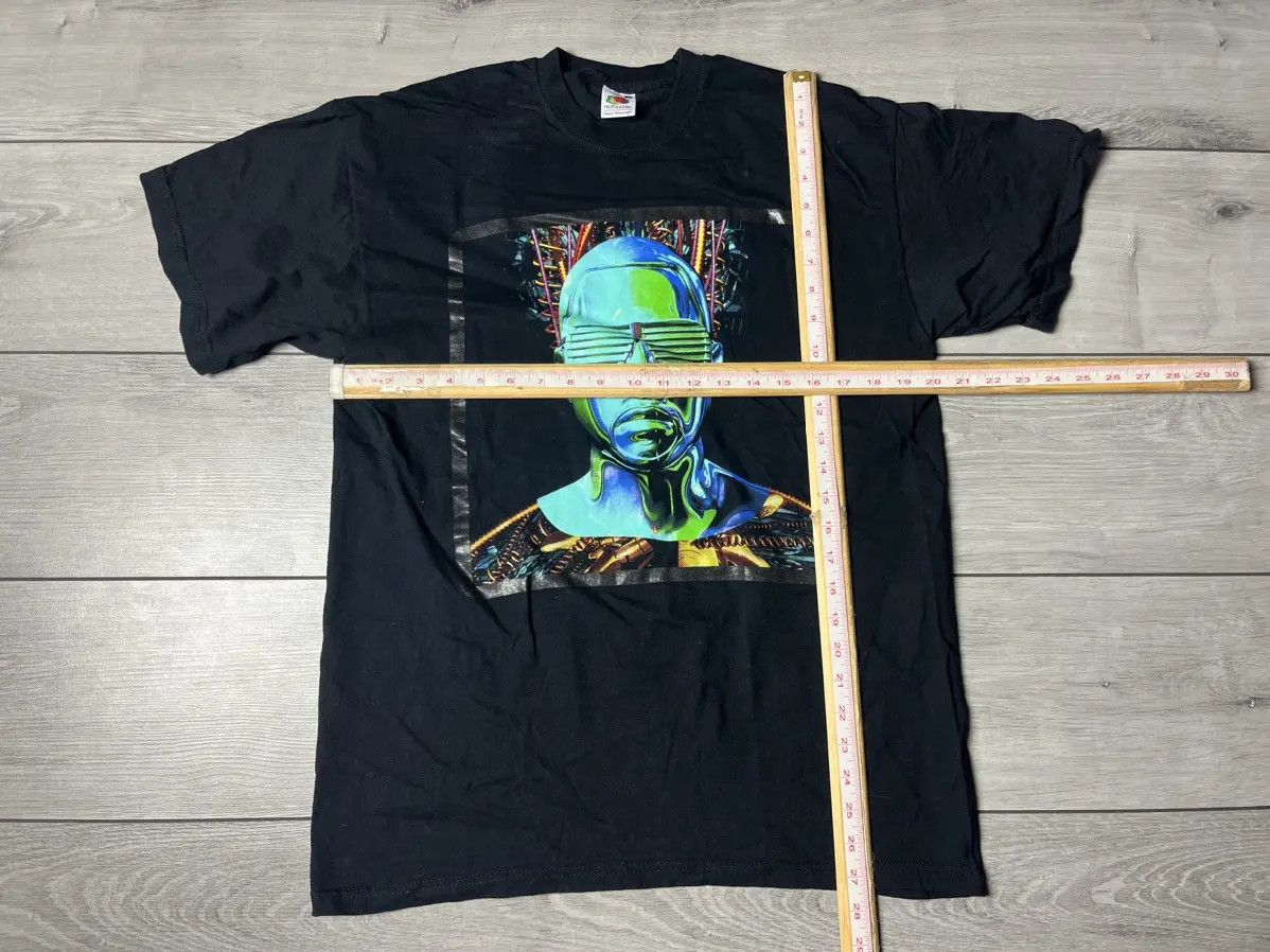 Kanye West 2008 Vintage Kanye West Glow In The Dark Tour T-Shirt Size US L / EU 52-54 / 3 - 5 Thumbnail