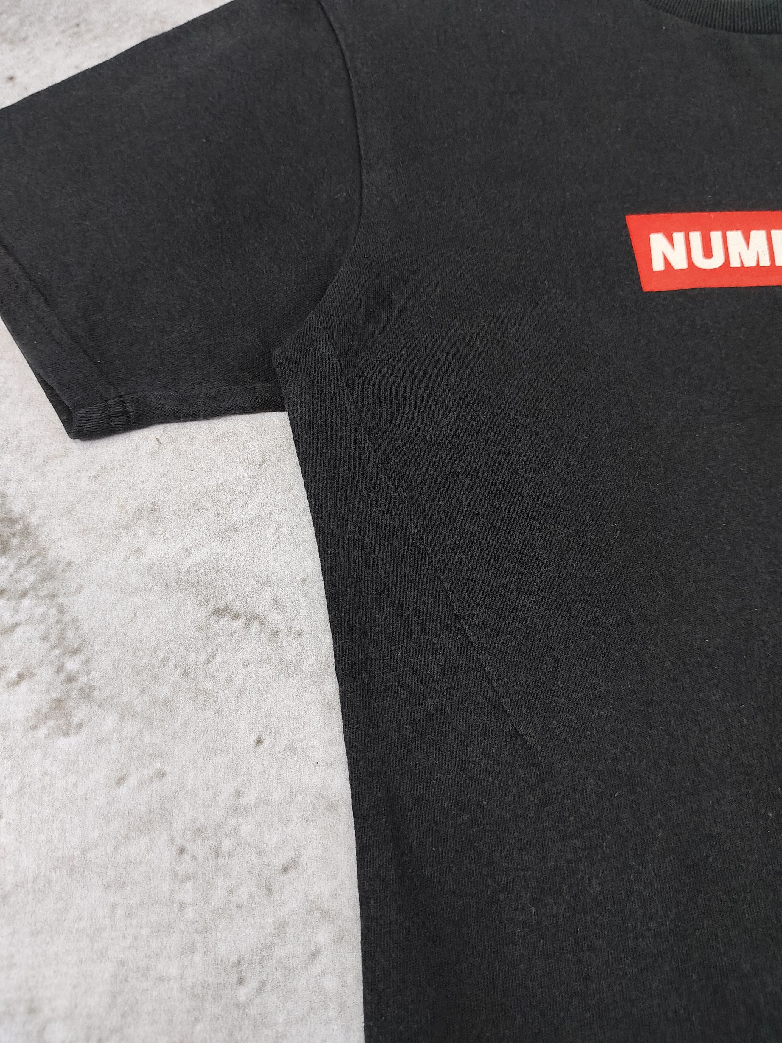 Number (N)ine 00s Number (N)ine 🇯🇵 Red Box Logo Graphic TShirt Size US M / EU 48-50 / 2 - 4 Thumbnail