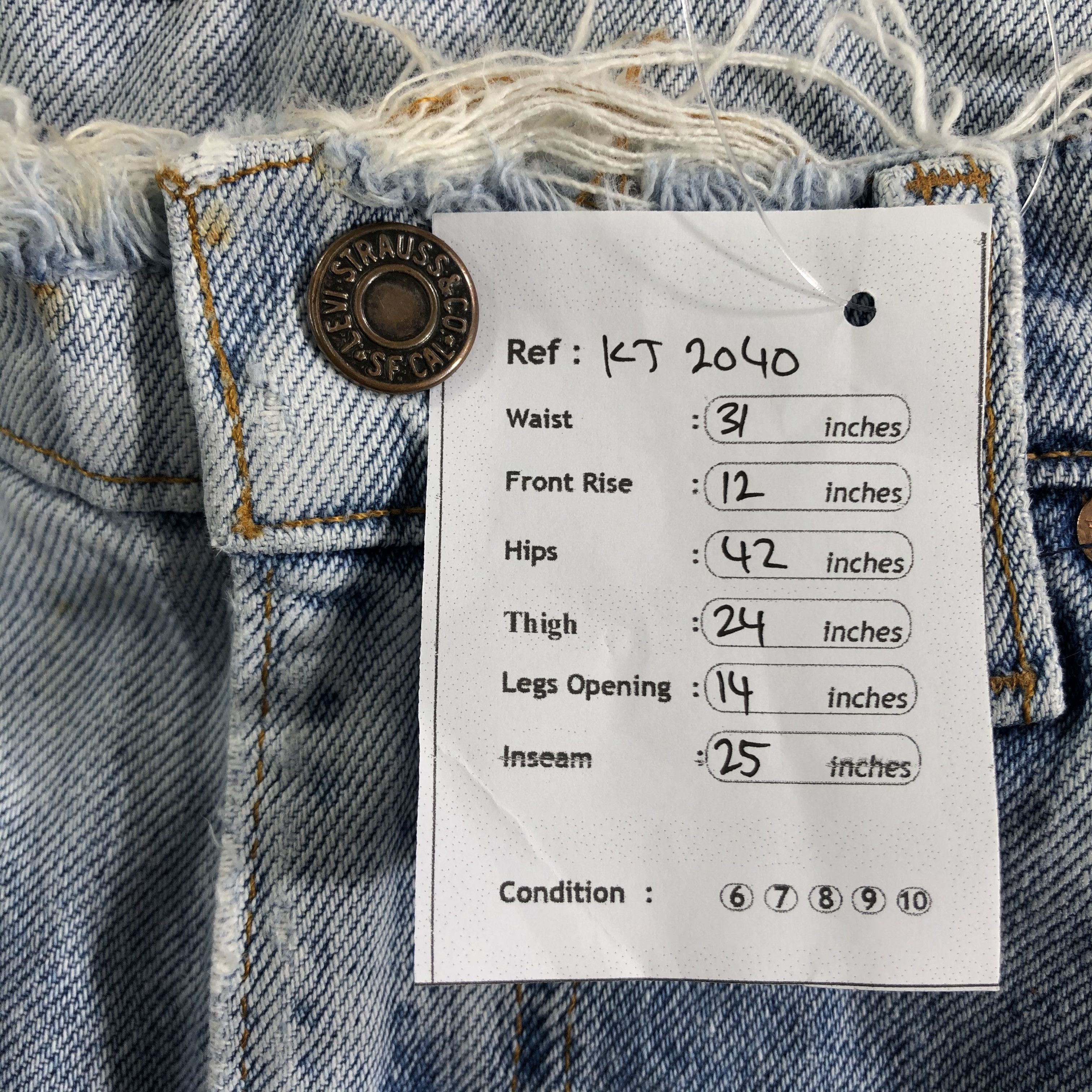 Levi's Vintage Levis 610 Jeans Light Wash Jeans KJ2040 Size US 31 - 11 Thumbnail