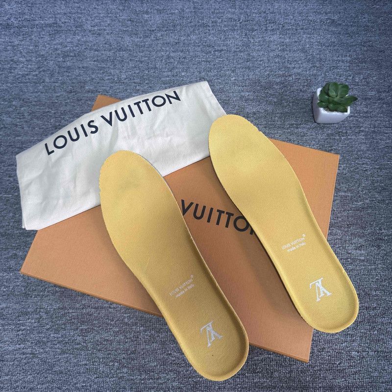 Louis Vuitton Louis Vuitton Classic Trainer Low Top Sneakers -2508 Size US 9.5 / EU 42-43 - 5 Thumbnail