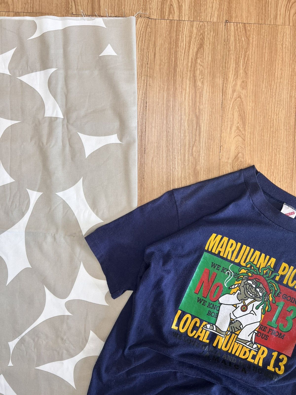 Other Marijuana Picker Size US M / EU 48-50 / 2 - 3 Thumbnail