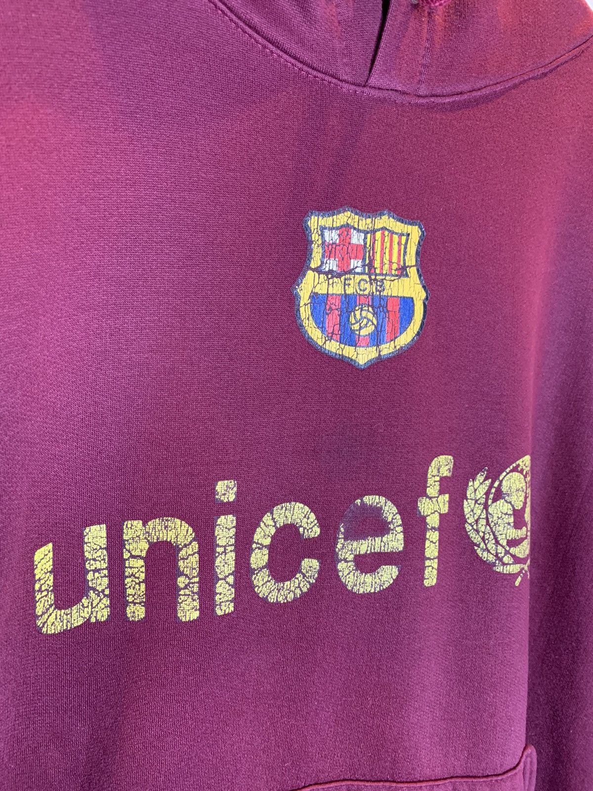 Vintage RARE* Vintage 90’s Ronaldinho #10 FC Barcelona Faded Hoodie Size US XL / EU 56 / 4 - 5 Thumbnail