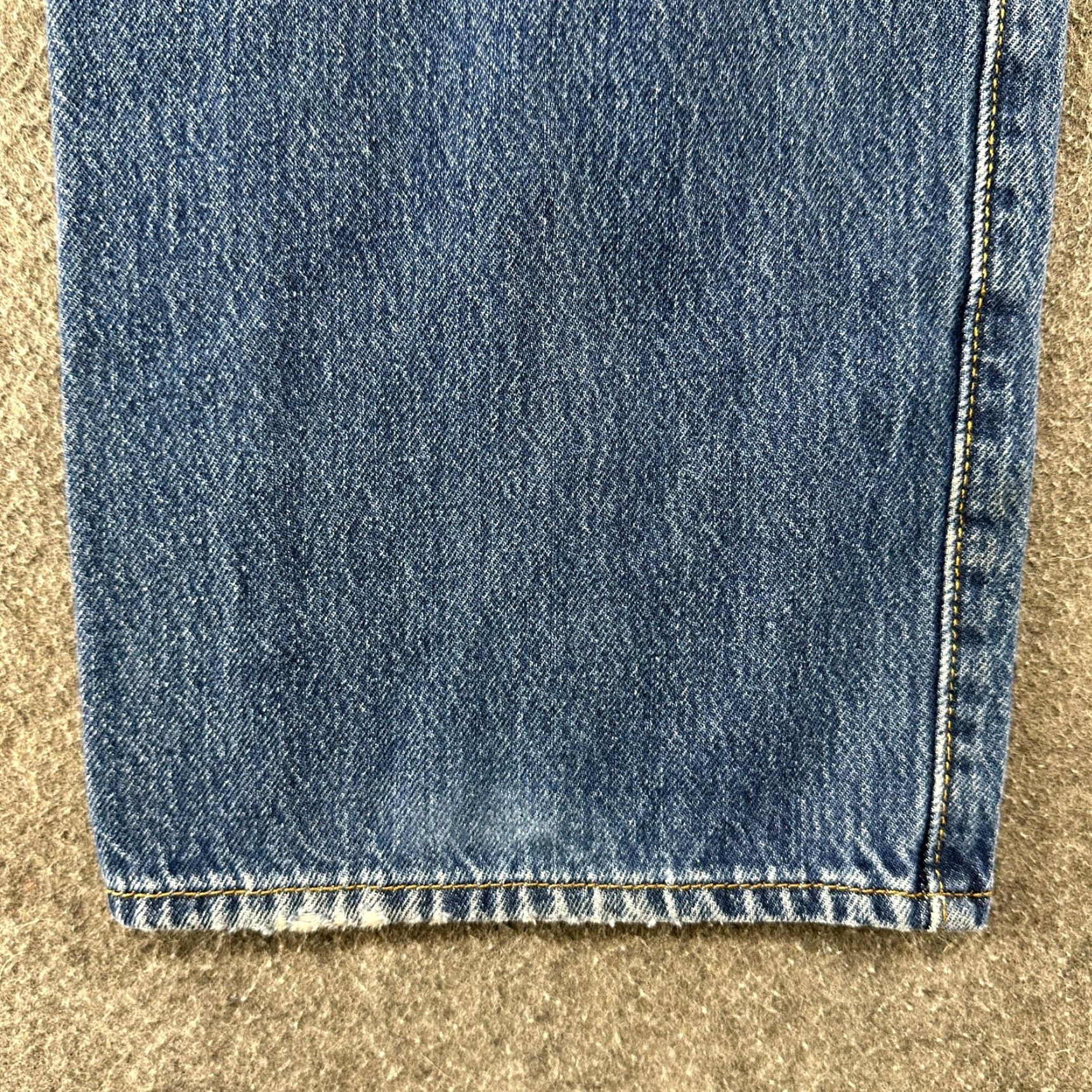 Levi's Levis 501 Jeans Mens 38x34 Blue Straight Leg Regular Fit Medium Wash Button Fly Regular Denim 5-Pocket Levis 501 Series Mens Jeans Blue Size US 38 / EU 54 - 3 Thumbnail