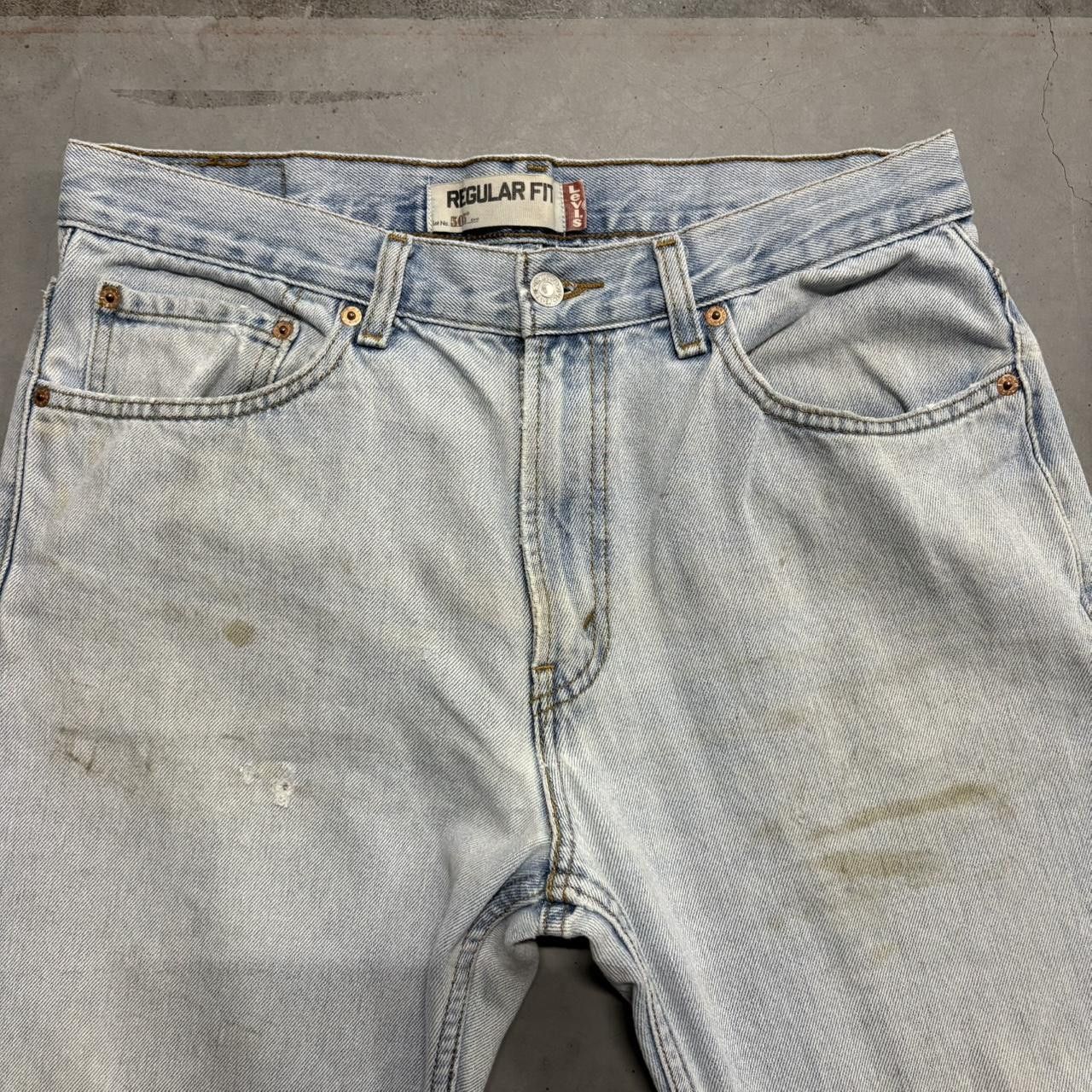 Levi's × Vintage Crazy Vintage Y2K/2000s Levis Straight Fit Light Blue Wash Denim Jeans! Size US 33 - 2 Thumbnail