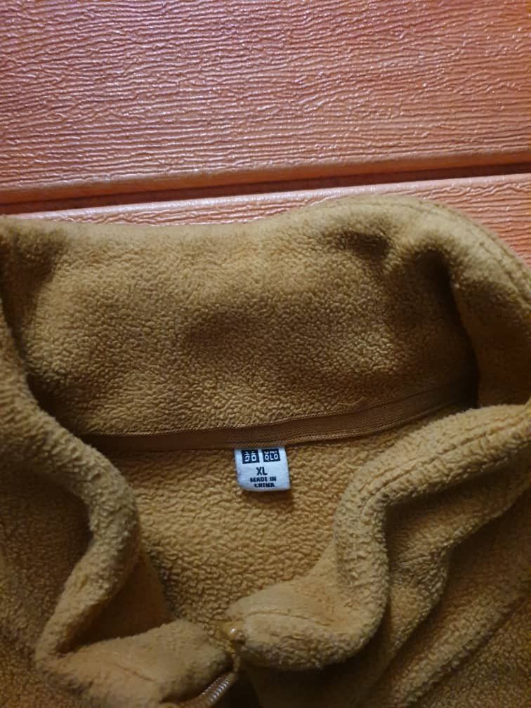 Japanese Brand Uniqlo Japanese brand yellow colour Fleece Sweater Size US L / EU 52-54 / 3 - 2 Thumbnail