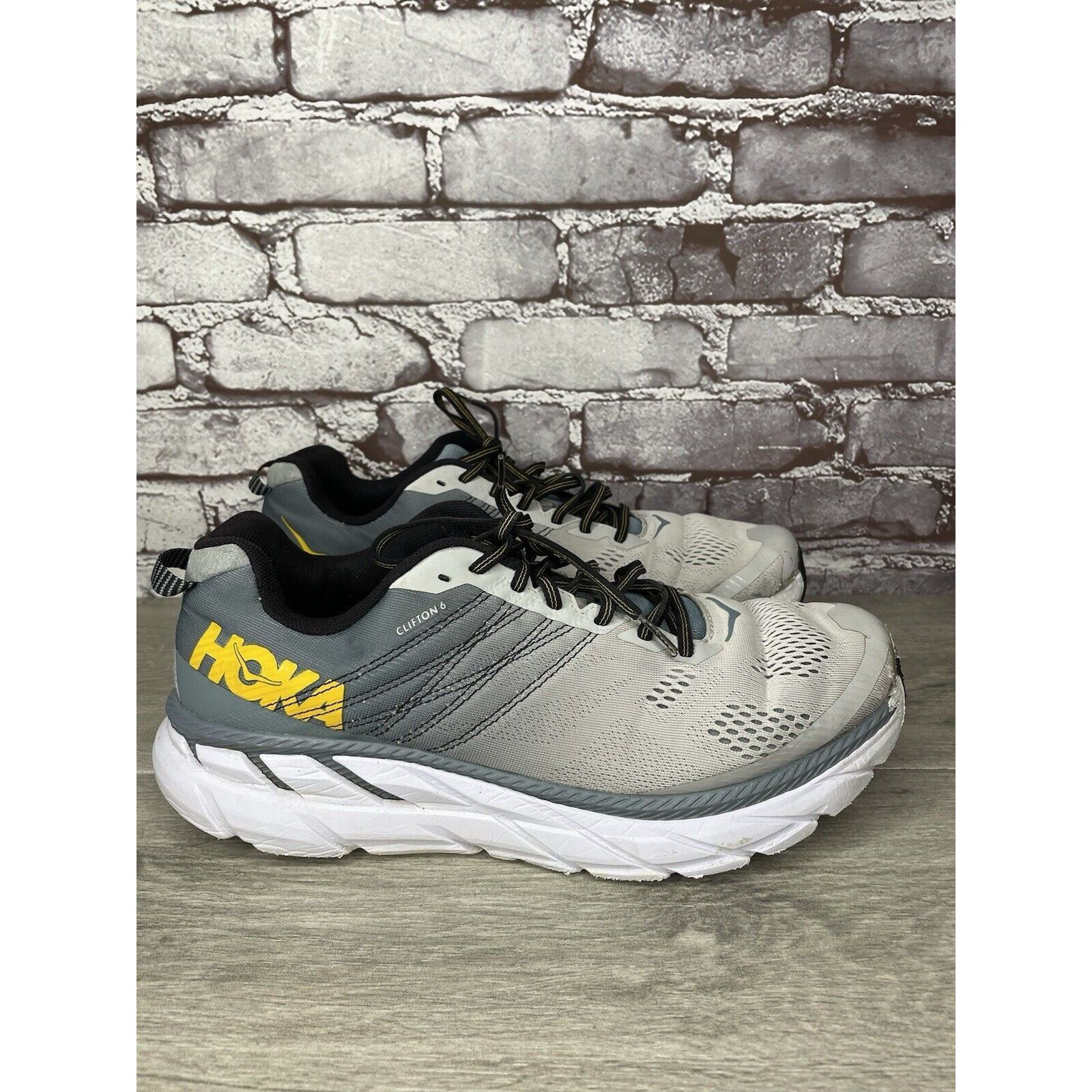 Hoka Hoka One One Clifton 6 Gray Running Shoes 1102872 LLRC Men’s Size US 12.5 / EU 45-46 - 3 Thumbnail