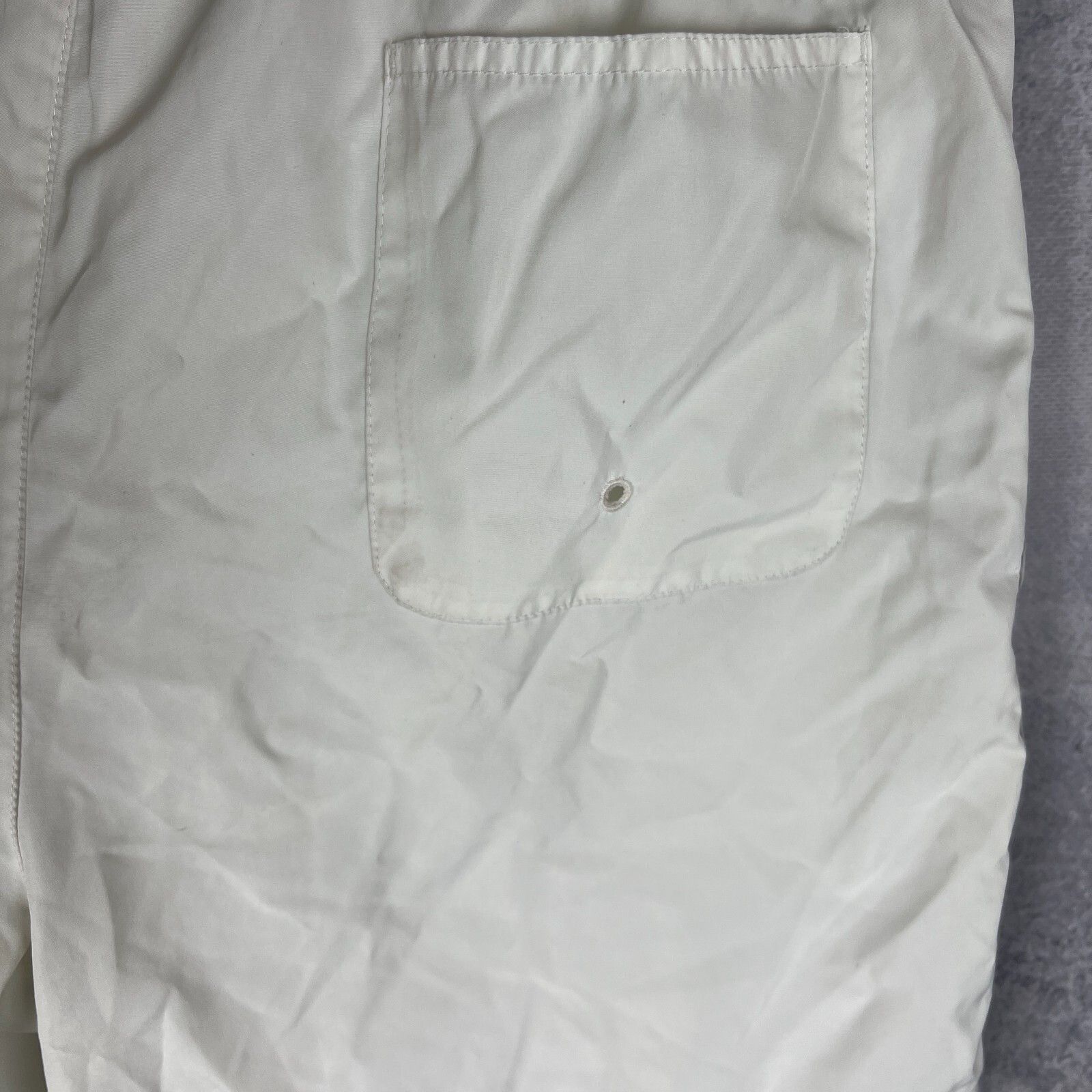 Nike Nike Shorts Men's Size L White ` Size US 34 / EU 50 - 10 Thumbnail