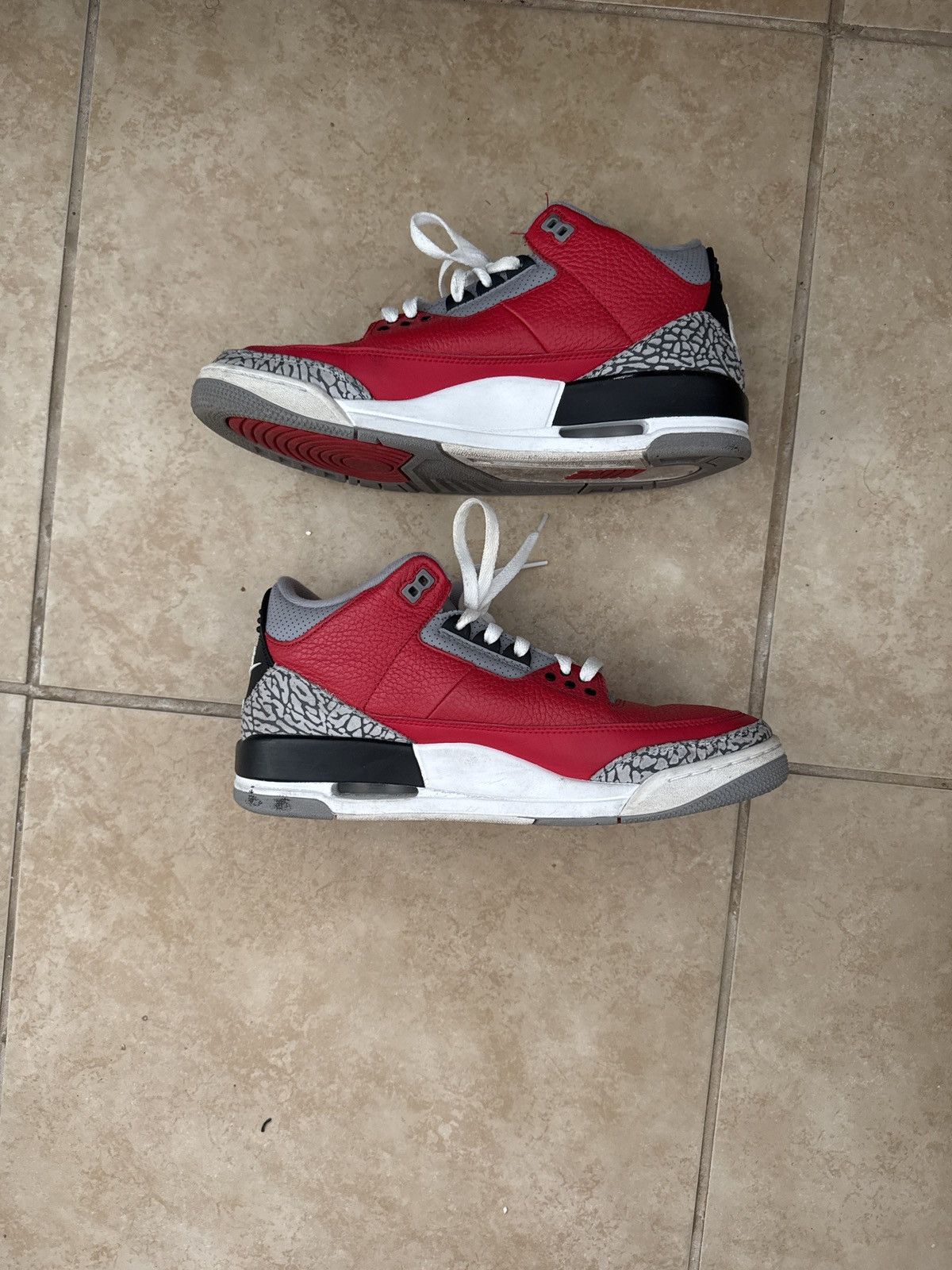 Jordan Brand × Nike Jordan 3 red cement Size US 11 / EU 44 - 5 Thumbnail