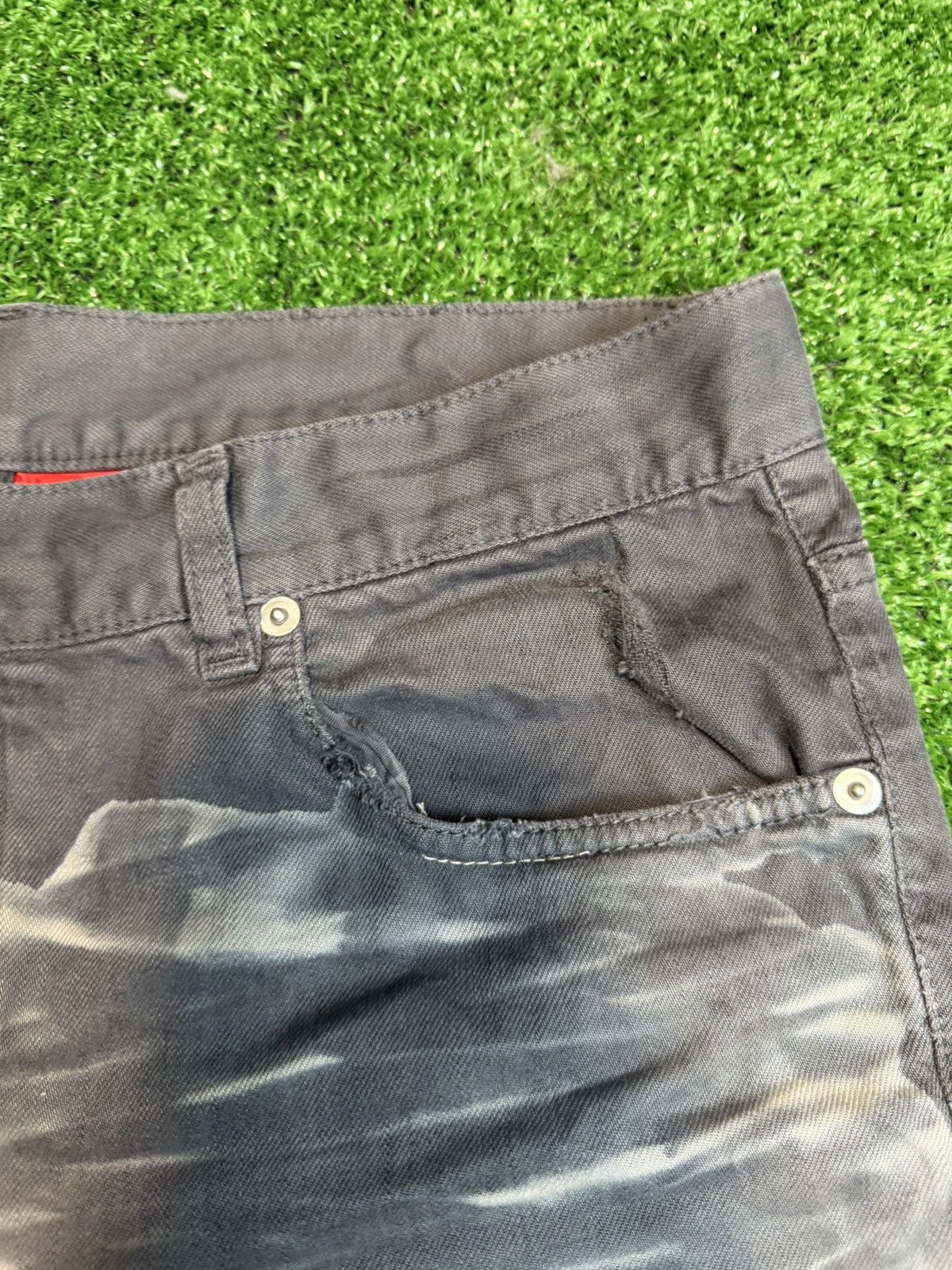 Prada Vintage y2k Prada Custom Denim Gray Avantgarde Distressed Sh Size US 32 / EU 48 - 4 Thumbnail