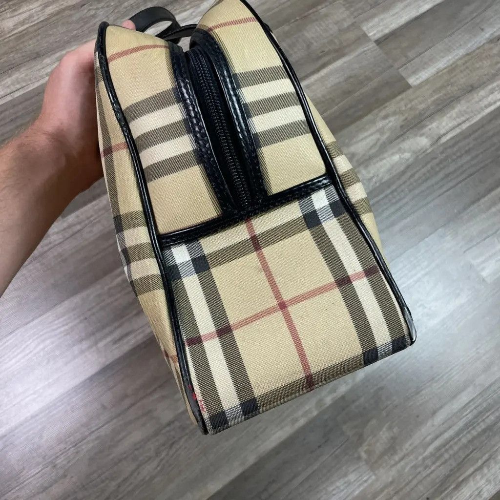 Burberry Burberry Full pattern travel bag Measurements: 40x25x12cm Size ONE SIZE - 5 Thumbnail