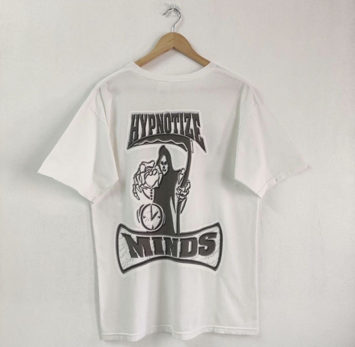 Supreme hypnotize minds shirt top