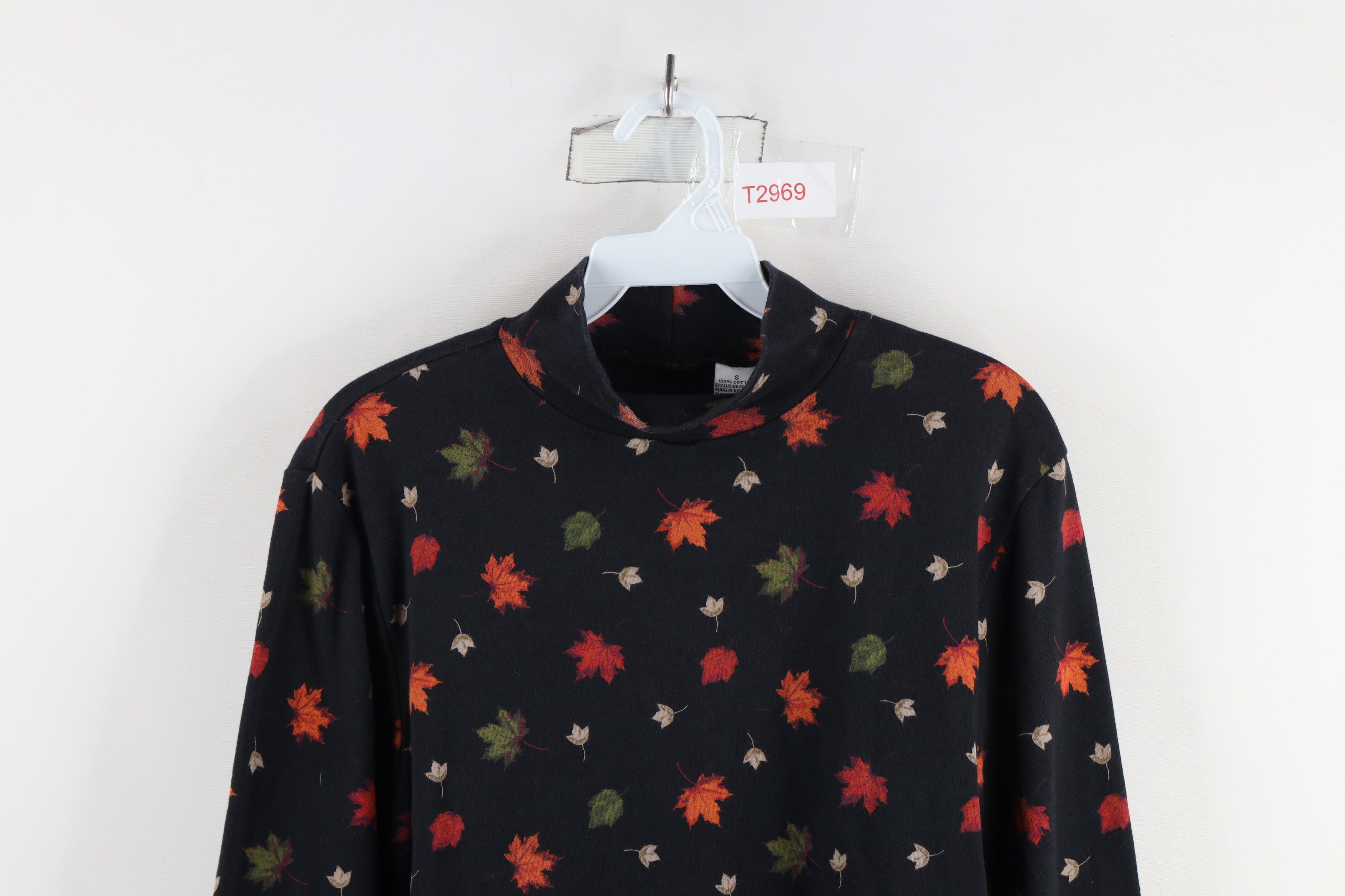 Vintage Vintage 90s Streetwear Nature Fall Leaves Mock Neck T-Shirt Size S / US 4 / IT 40 - 2 Thumbnail