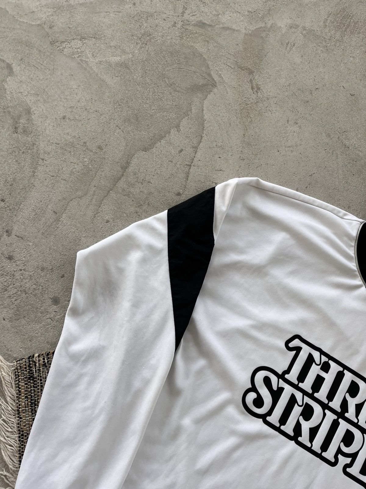 Adidas Adidas White Black LongSleeve Shirt Soccer style Y2K tee Size US M / EU 48-50 / 2 - 4 Thumbnail