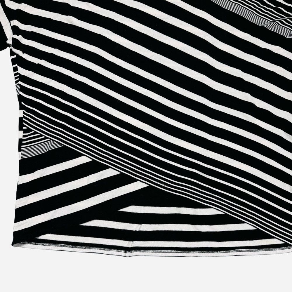 Chicos Chico's Striped Asymmetrical Hem 3/4 Sleeve Rayon Top Size Size L / US 10 / IT 46 - 6 Thumbnail