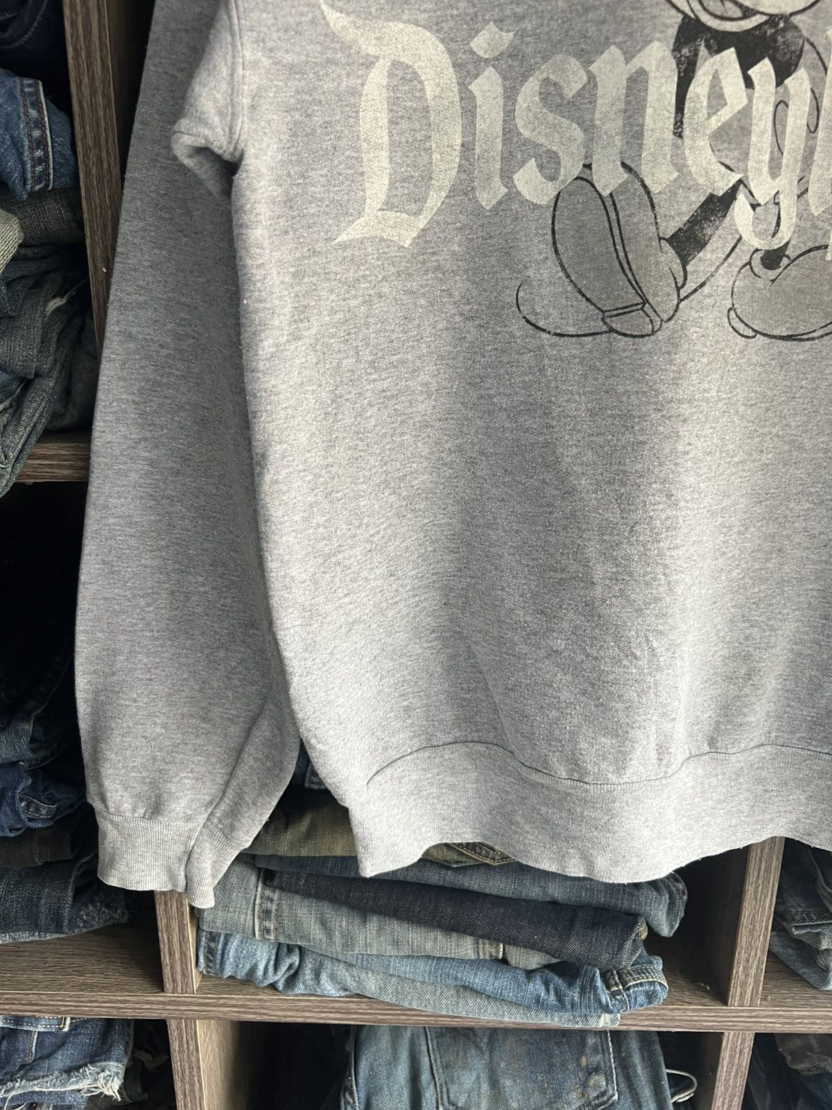 Mickey Mouse 🔥Hanes Disneyland Resort Crewneck Sweatshirt Size US S / EU 44-46 / 1 - 6 Thumbnail