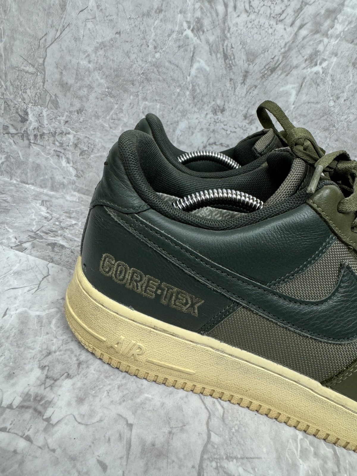 Nike Nike Air Force 1 Low Gore-Tex Medium Olive Size US 10.5 / EU 43-44 - 2 Thumbnail