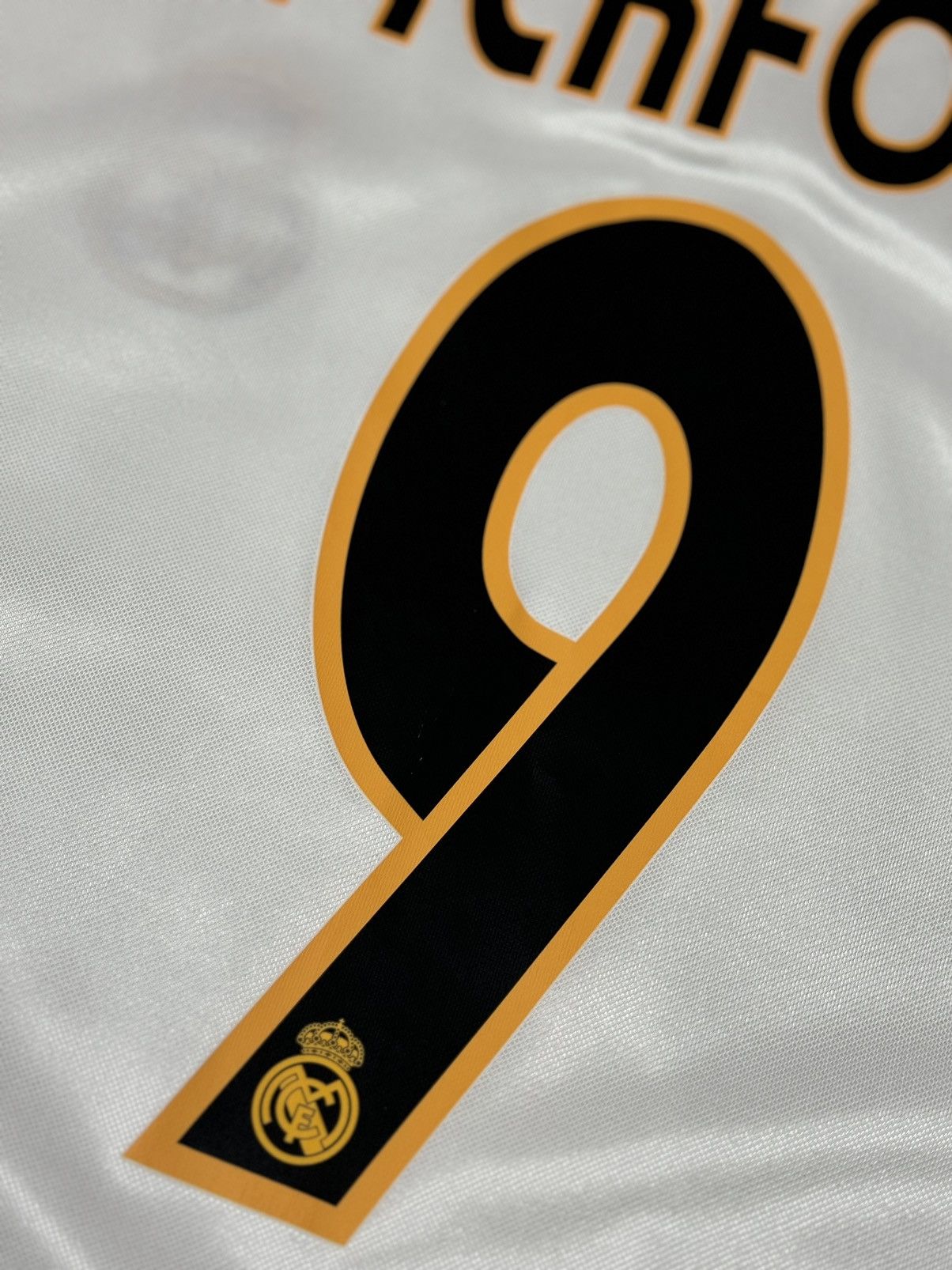 ADIDAS REAL MADRID SOCCER JERSEY VINTAGE 2004 #9 PICKFORD