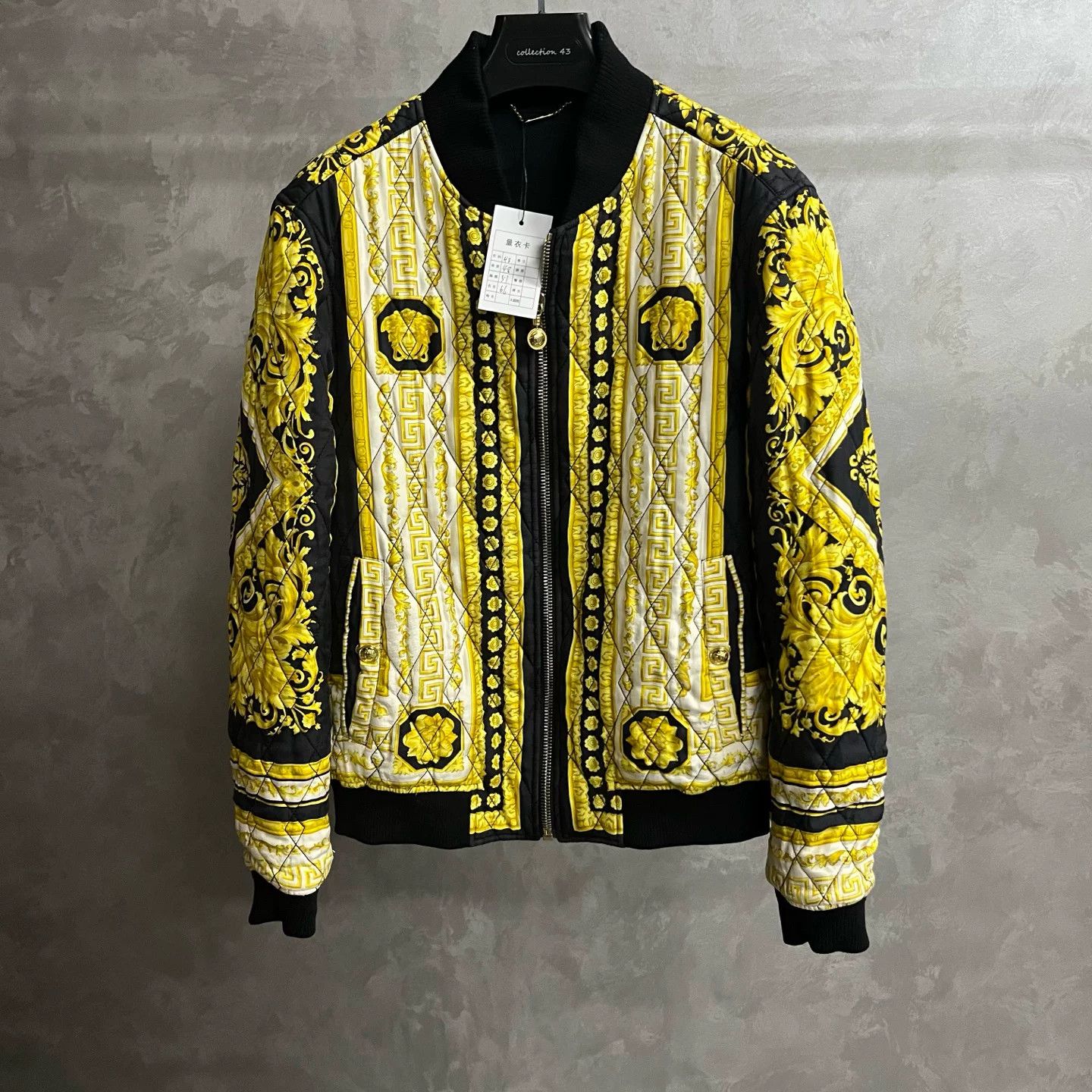 Versace Versace Printed Graphic Multi Jacket 48 Women Size XL / US 12-14 / IT 48-50 - 1 Thumbnail