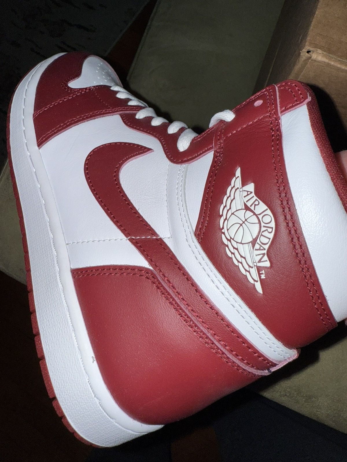 Jordan Brand Nike Air Jordan Retro 1 Artisanal Team Red NEW w/Xtra laces! Size US 11.5 / EU 44-45 - 12 Thumbnail