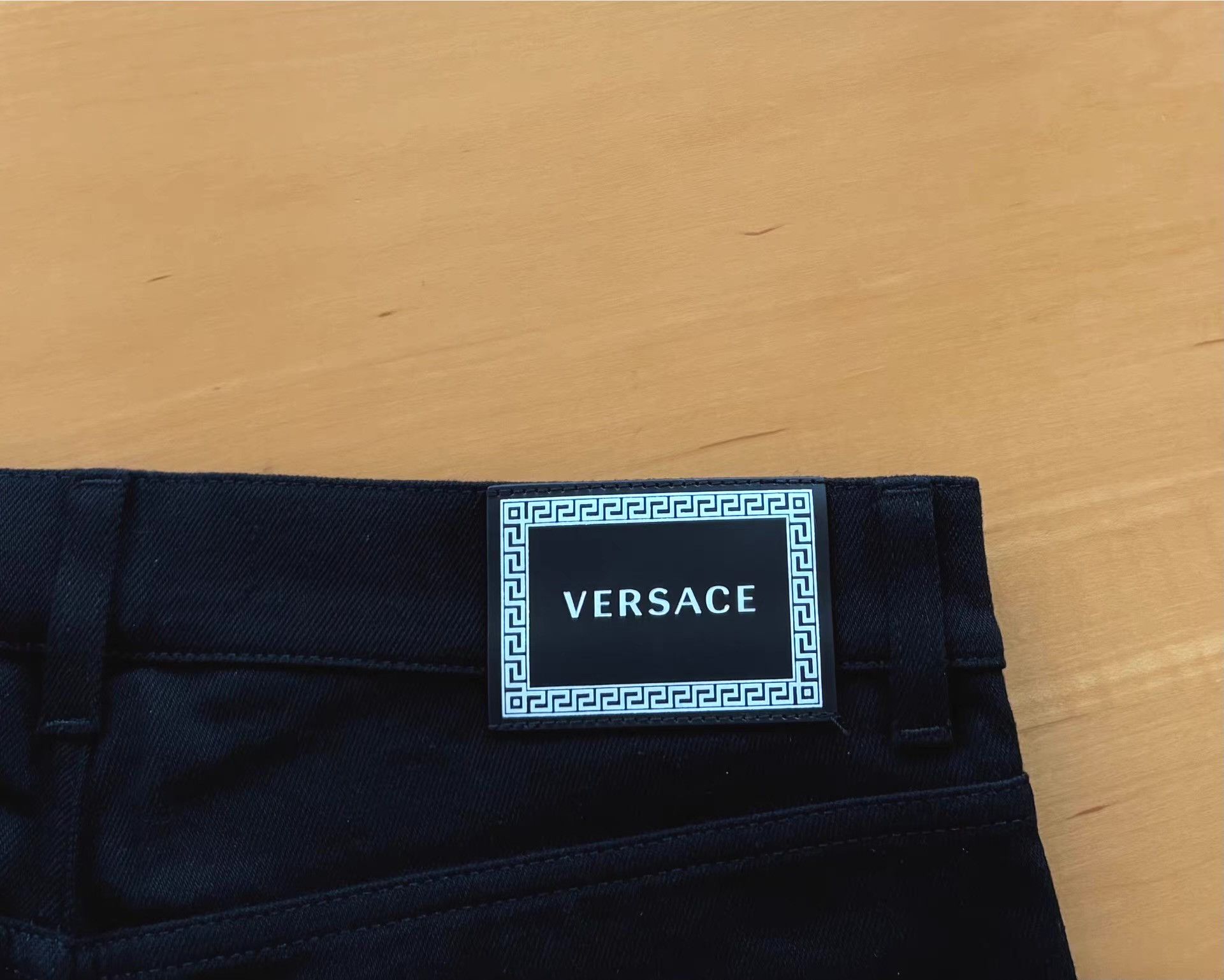 Versace Versace Men's Leopard Print Jeans Ｑ21 Size US 34 / EU 50 - 4 Thumbnail