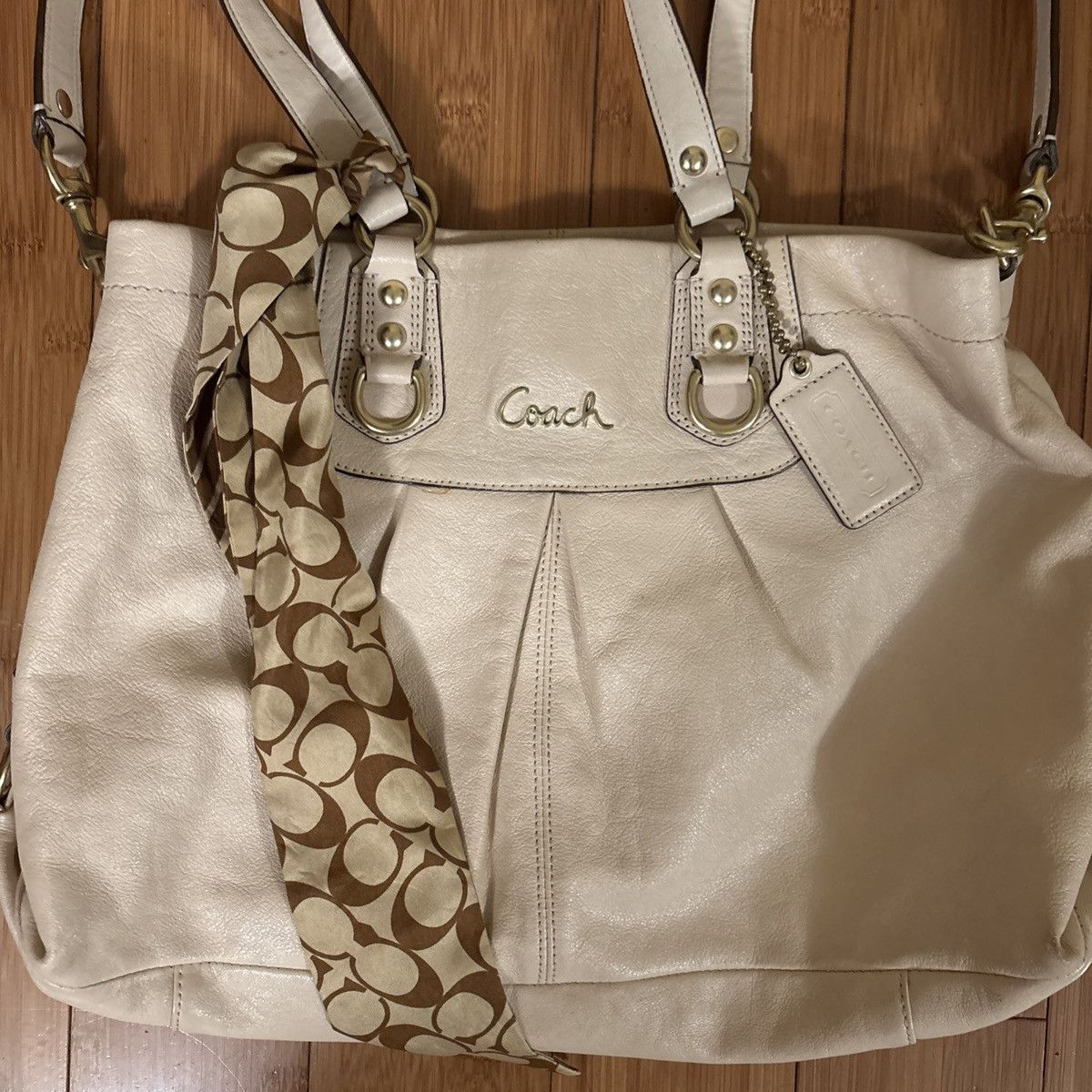Coach Coach | Vintage Ashley Cream Leather Caryall Top Handle Size ONE SIZE - 2 Thumbnail